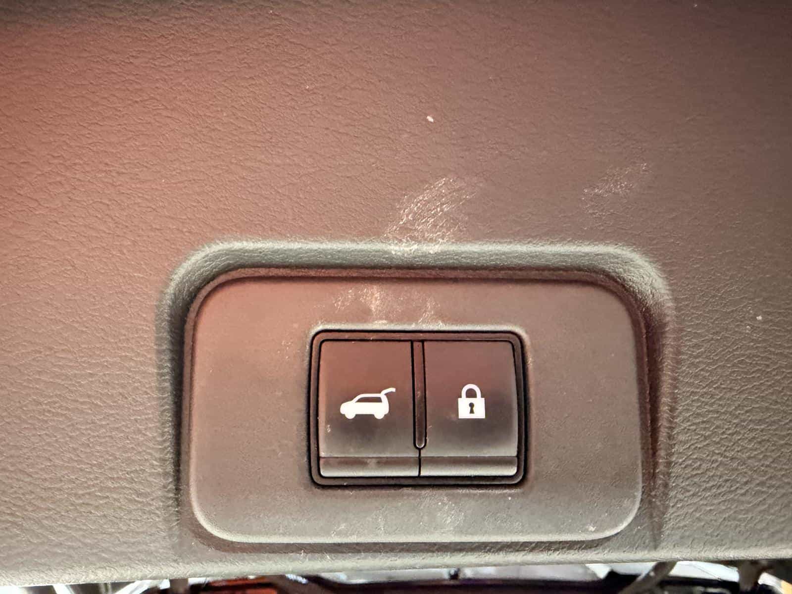 Image 8 Nissan Rogue SV 2023