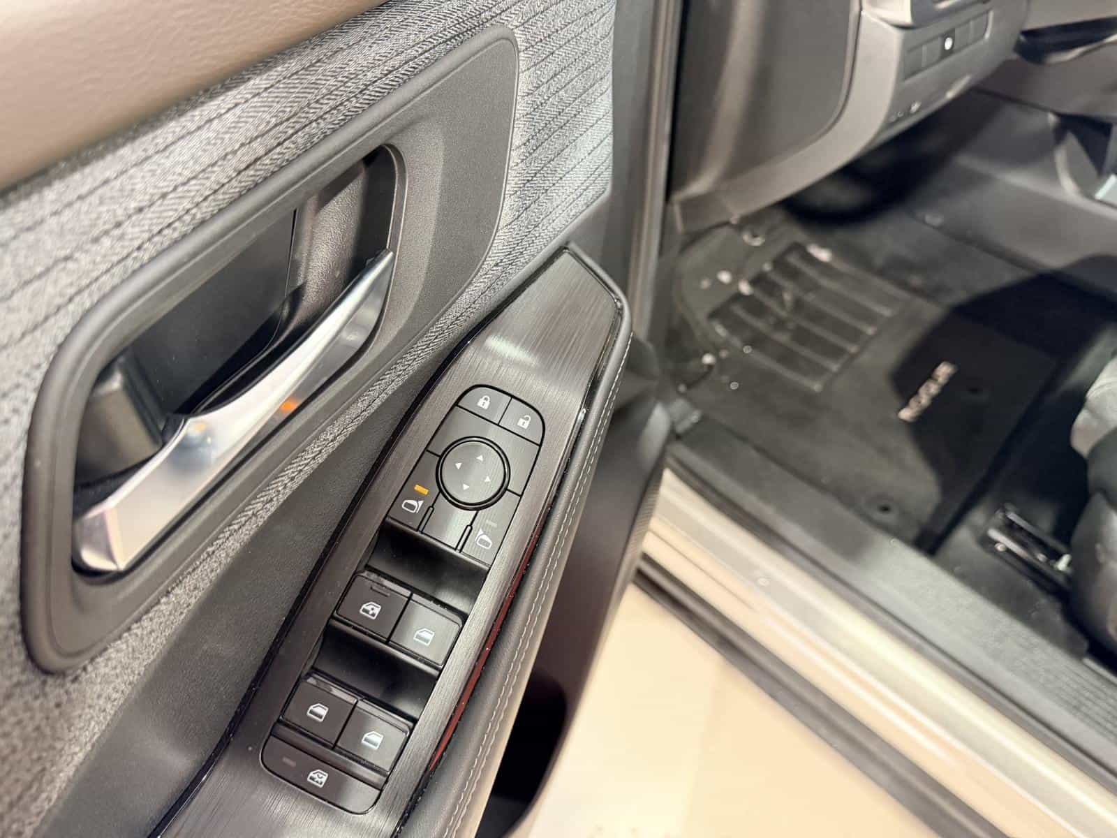 Image 16 Nissan Rogue SV Moonroof 2023