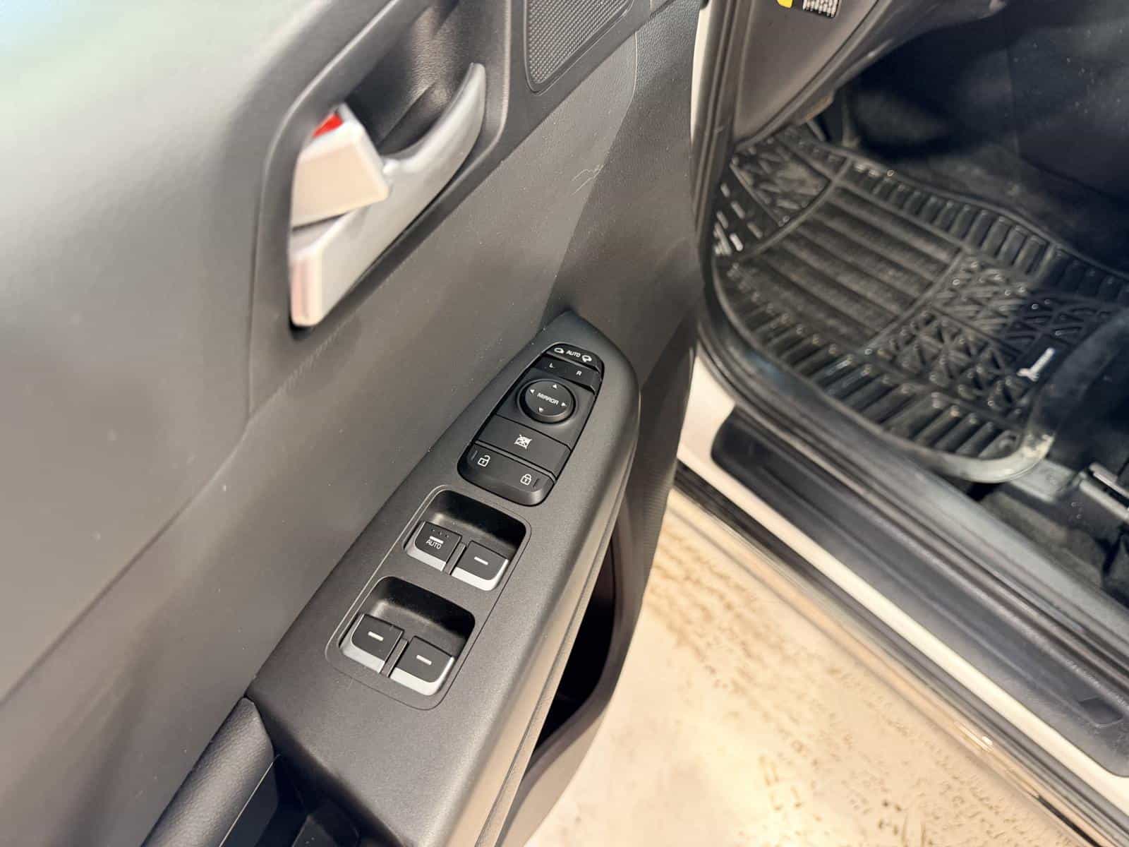 2022 Kia Sportage EX Premium S - Image 17