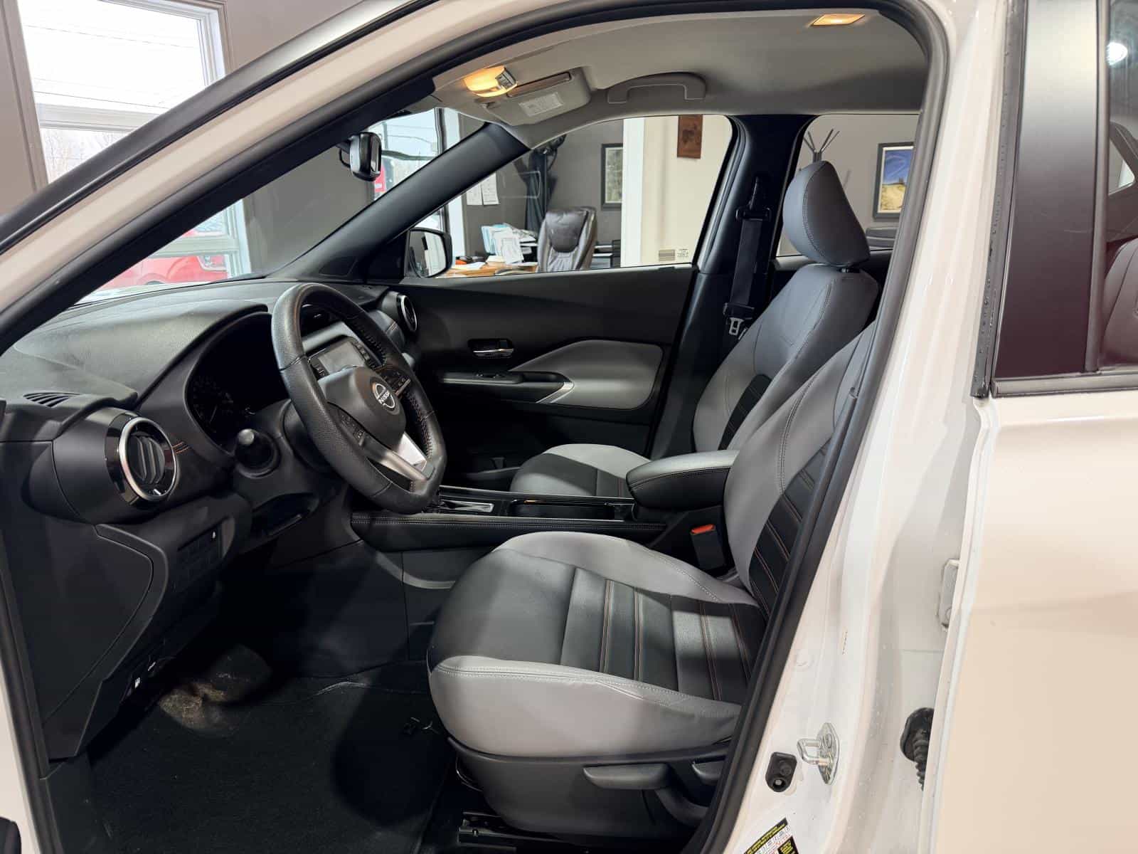 Image 15 Nissan Kicks SR Premium 2024