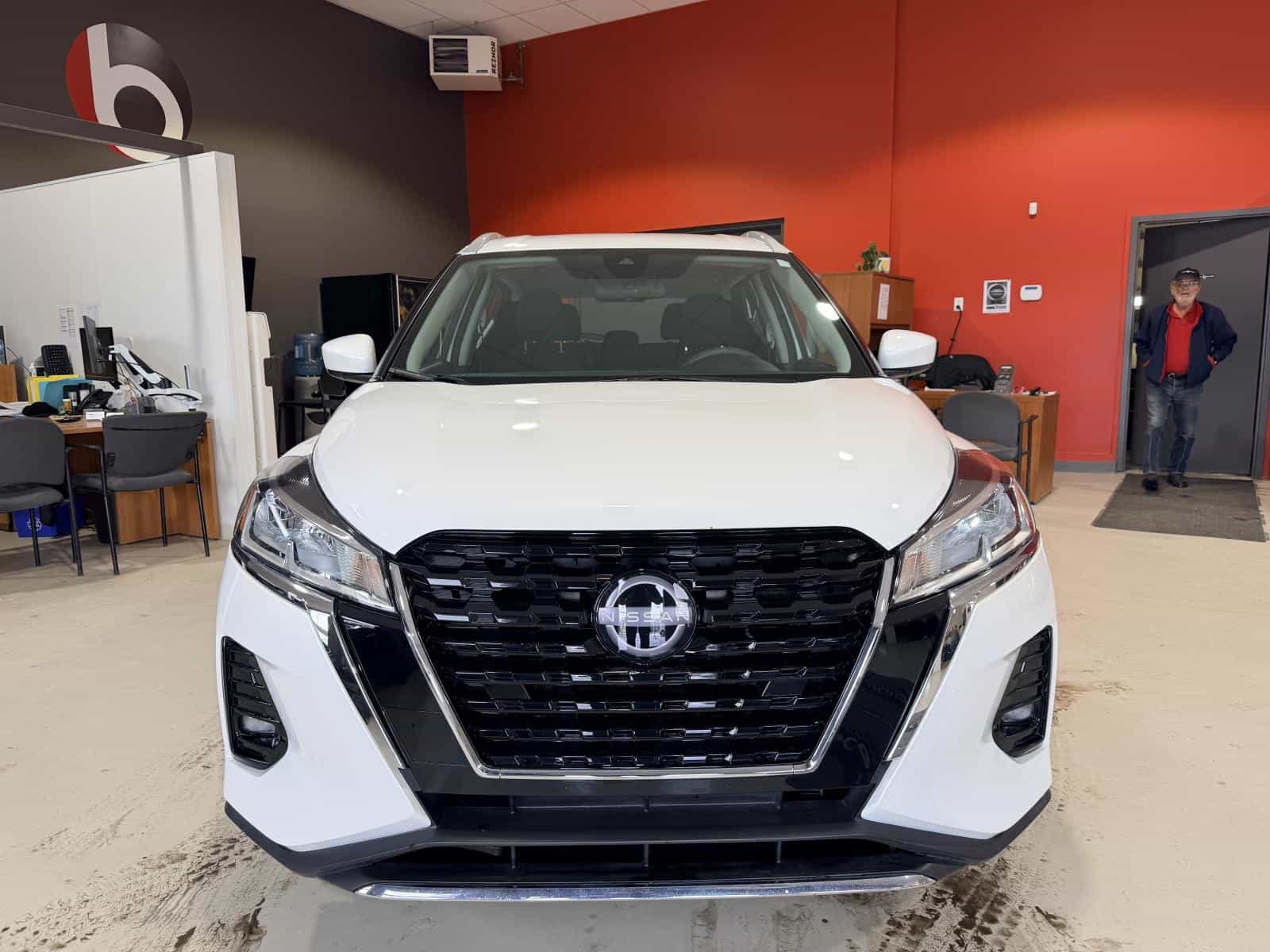 Image 12 Nissan Kicks SV 2024