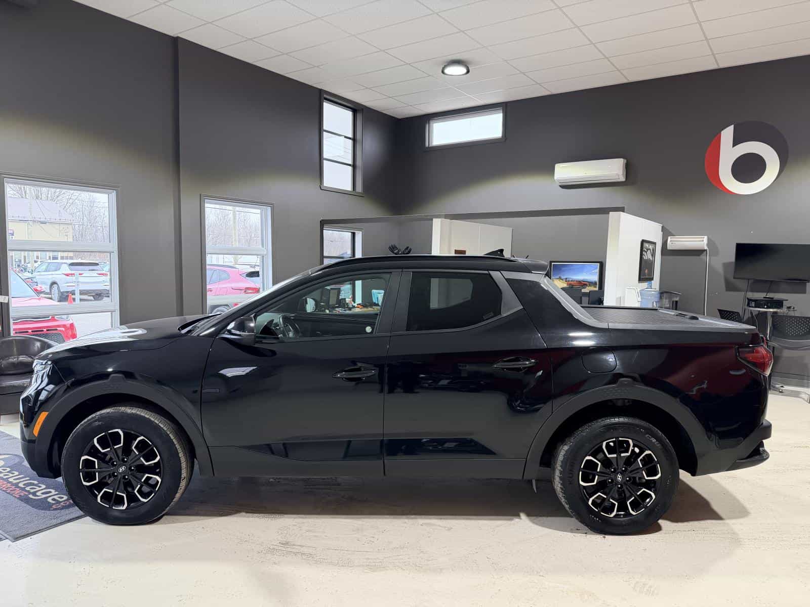 2024 Hyundai Santa Cruz Preferred - Image 3