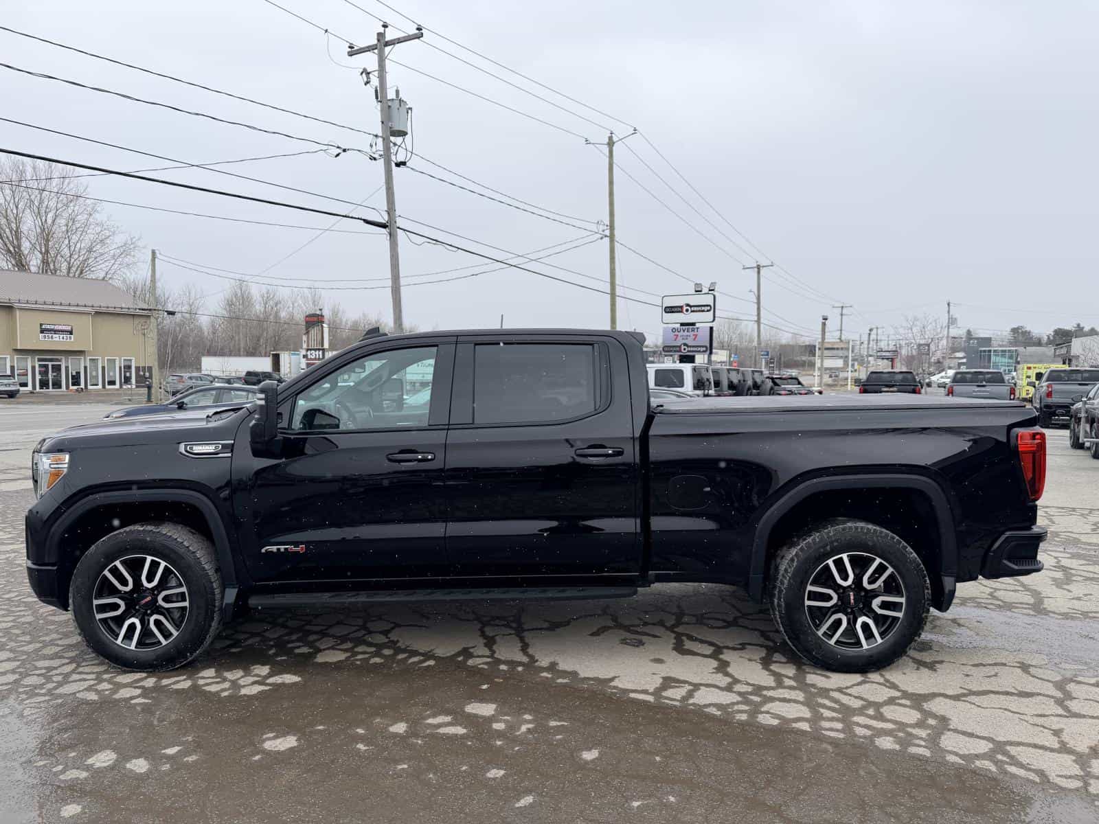 Image 3 GMC Sierra 1500 LTD AT4 2022