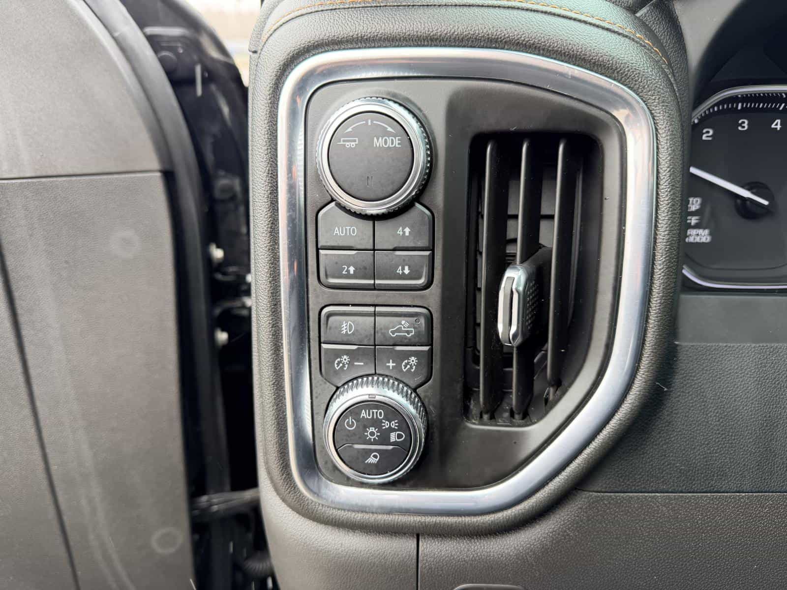 Image 17 GMC Sierra 1500 LTD AT4 2022