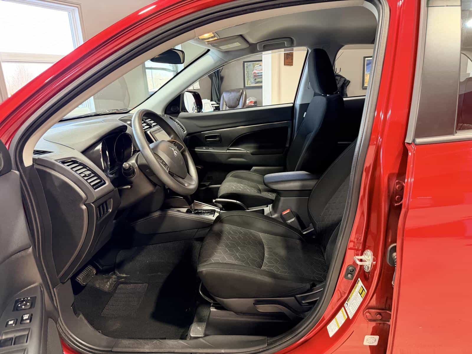 Image 15 Mitsubishi RVR ES 2021