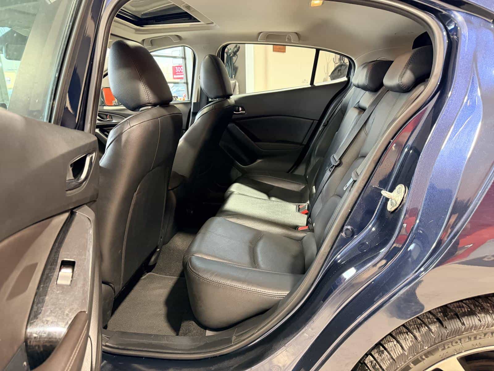 Image 13 Mazda Mazda3 Sport GT 2018