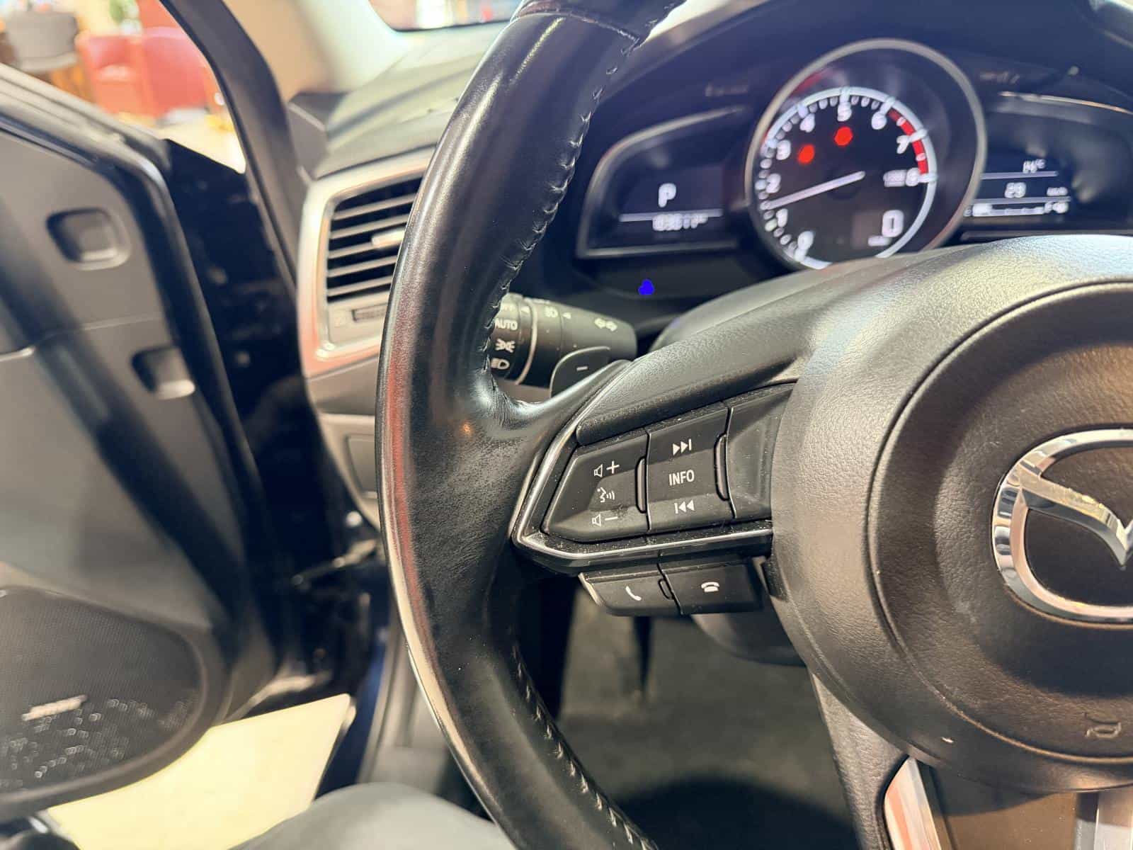 Image 20 Mazda Mazda3 Sport GT 2018