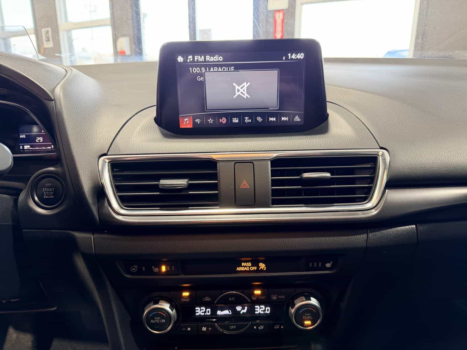 Image 22 Mazda Mazda3 Sport GT 2018