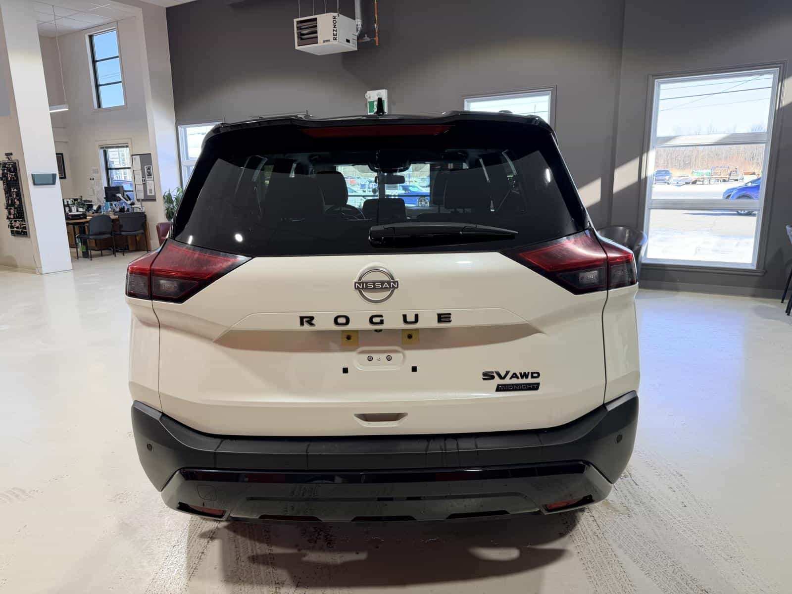 Image 5 Nissan Rogue SV Midnight 2023