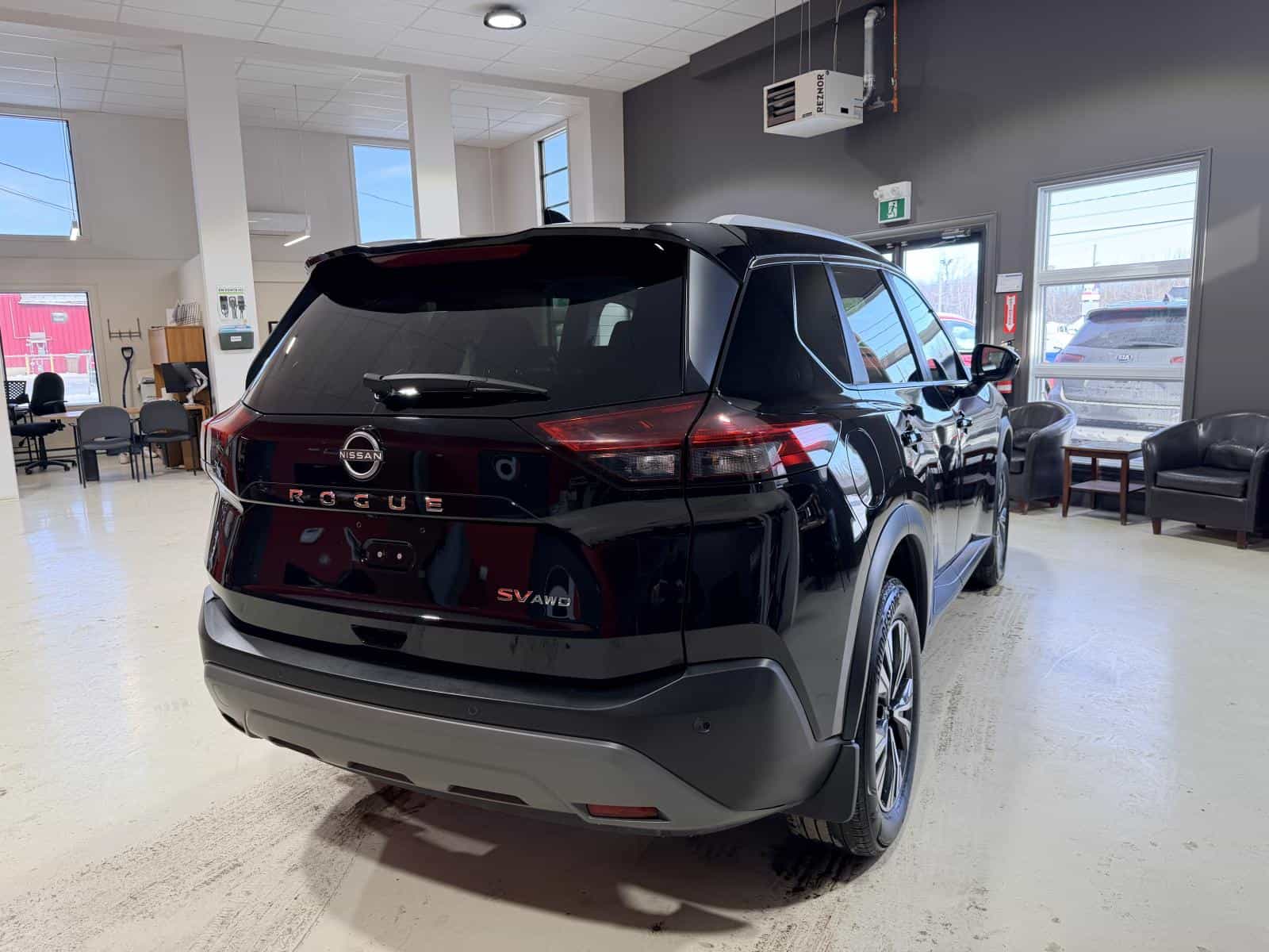 Image 8 Nissan Rogue SV Moonroof 2023