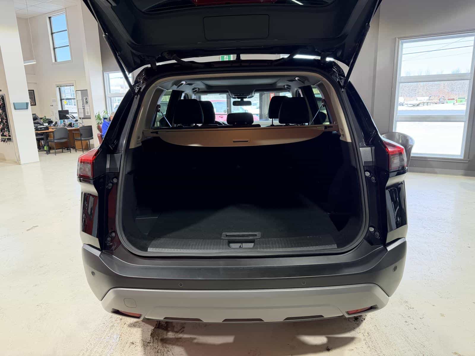 Image 7 Nissan Rogue SV Moonroof 2023