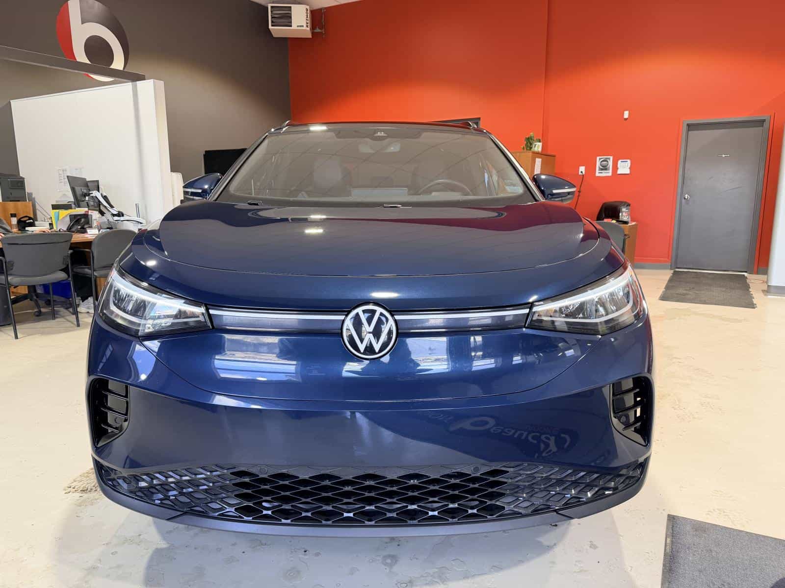 2023 Volkswagen ID.4 Pro - Image 13