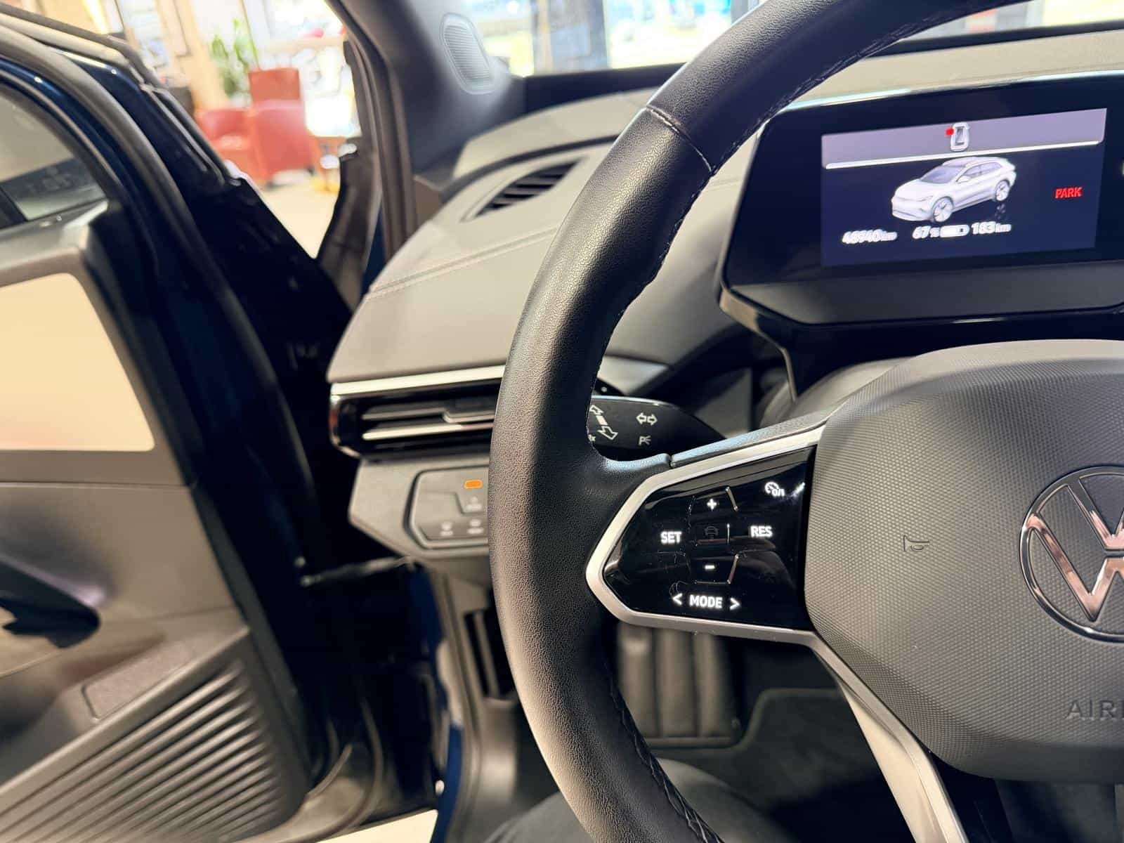 2023 Volkswagen ID.4 Pro - Image 21