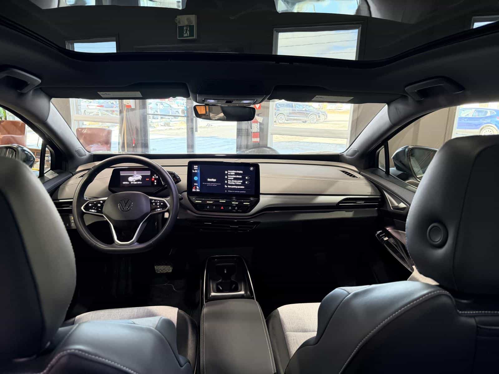 2023 Volkswagen ID.4 Pro - Image 29