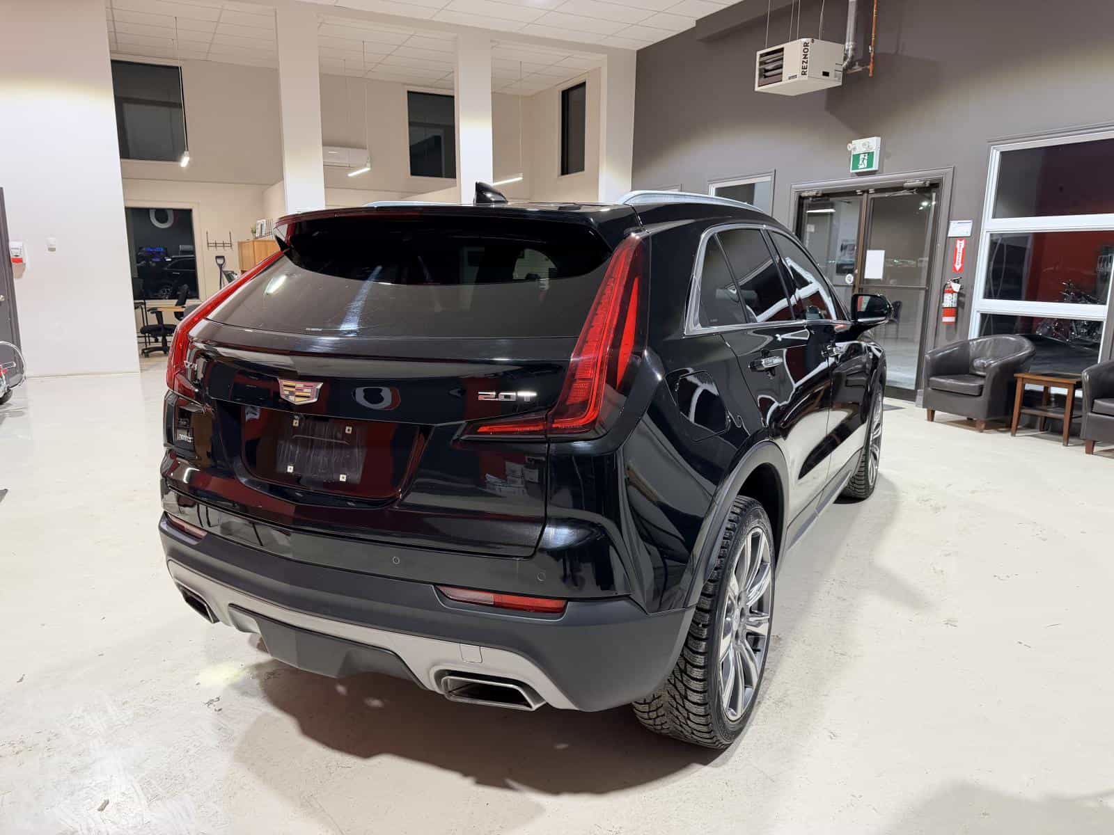 Image 9 Cadillac XT4 Premium Luxury 2019