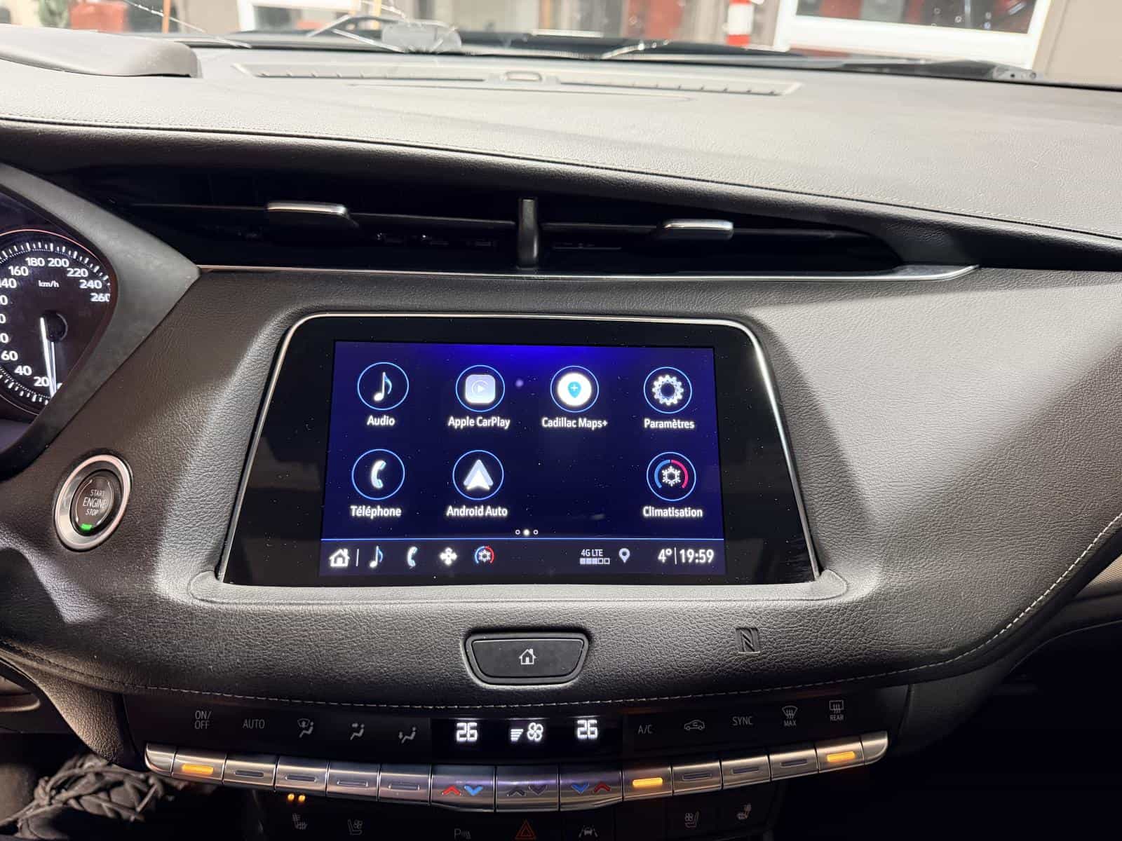 Image 24 Cadillac XT4 Premium Luxury 2019