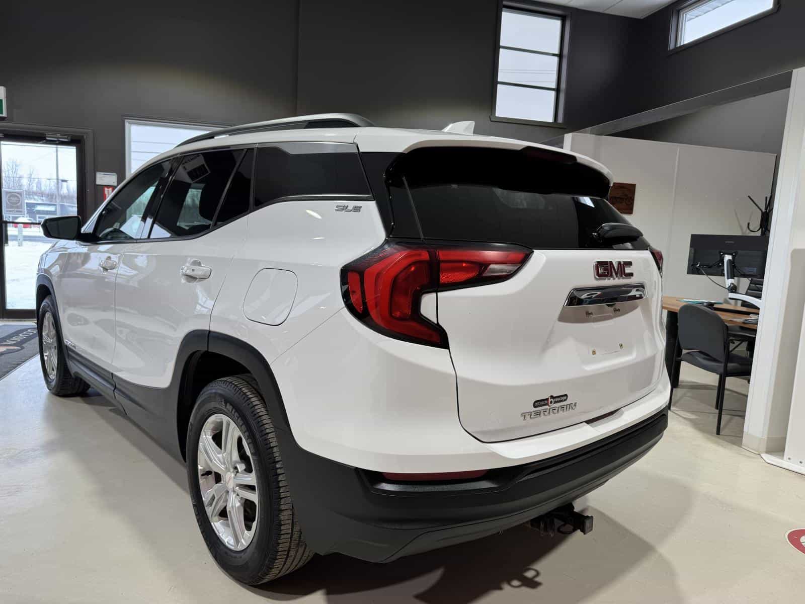 Image 4 GMC Terrain SLE1 2019