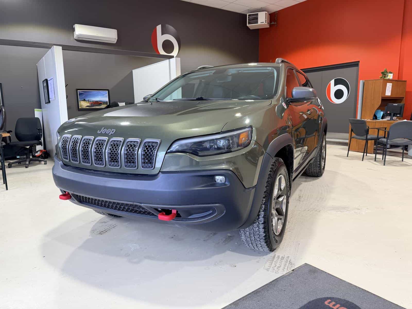 2020 Jeep Cherokee Trailhawk - Image 1