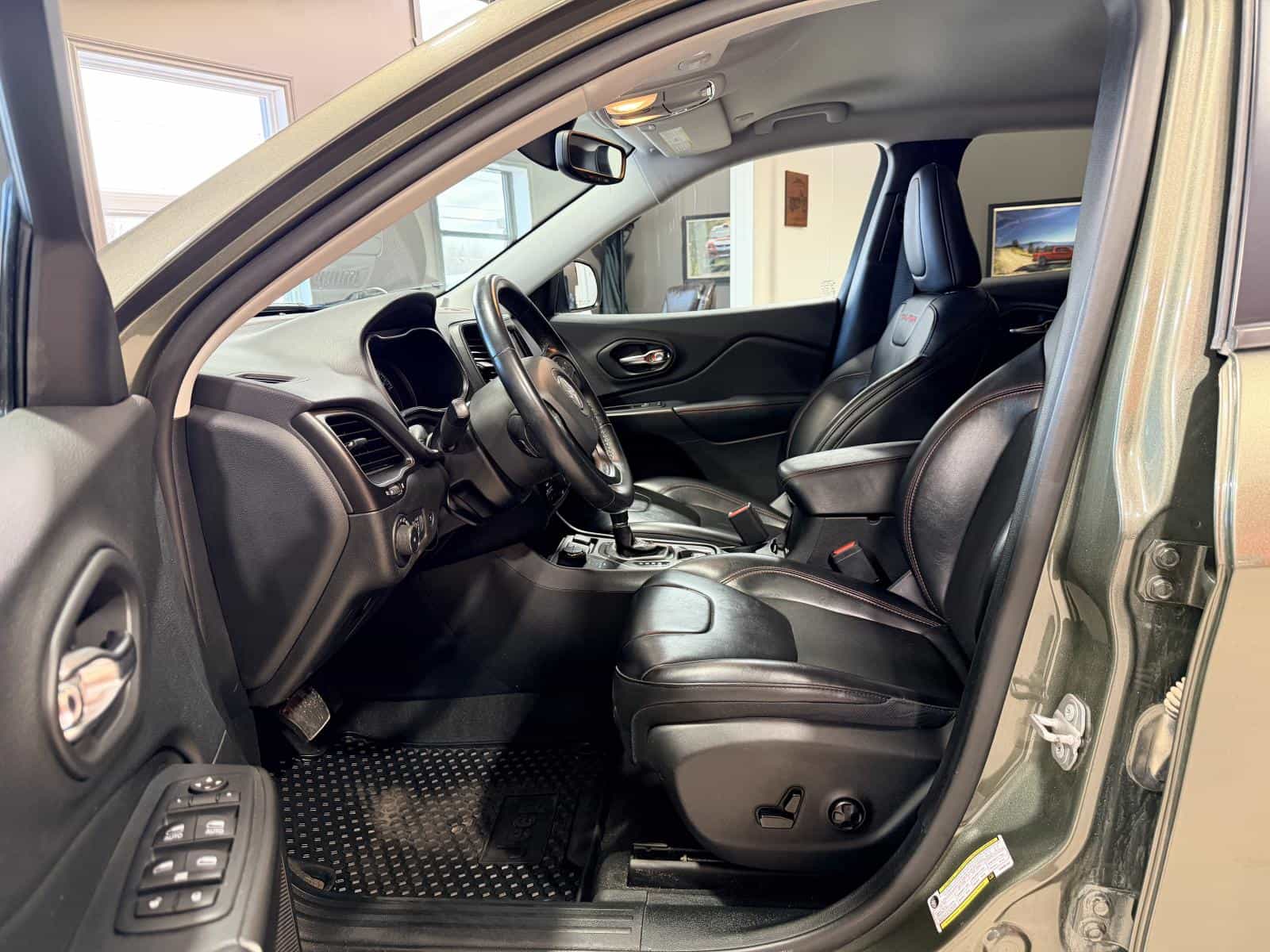 Image 16 Jeep Cherokee Trailhawk 2020