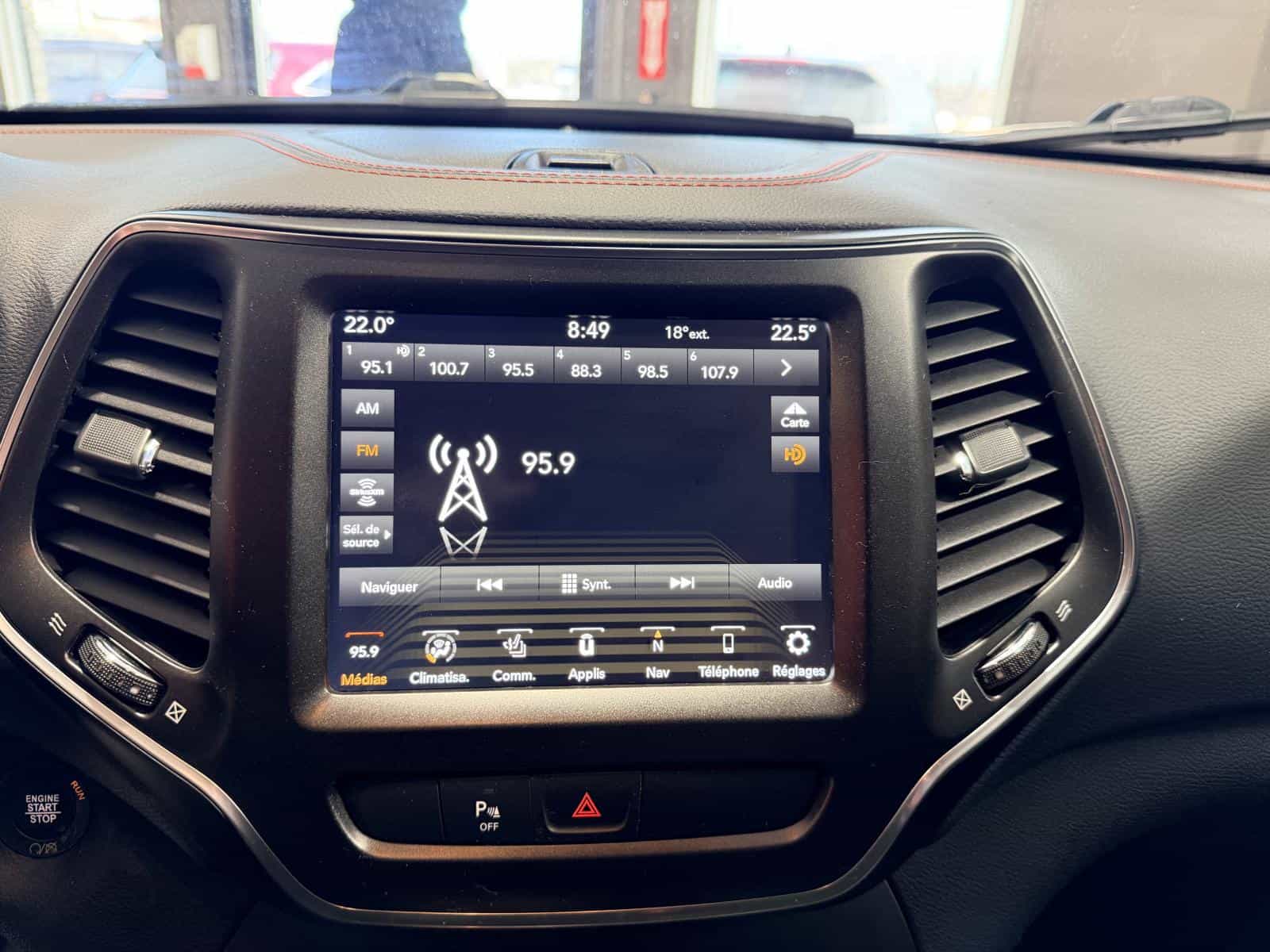 Image 24 Jeep Cherokee Trailhawk 2020