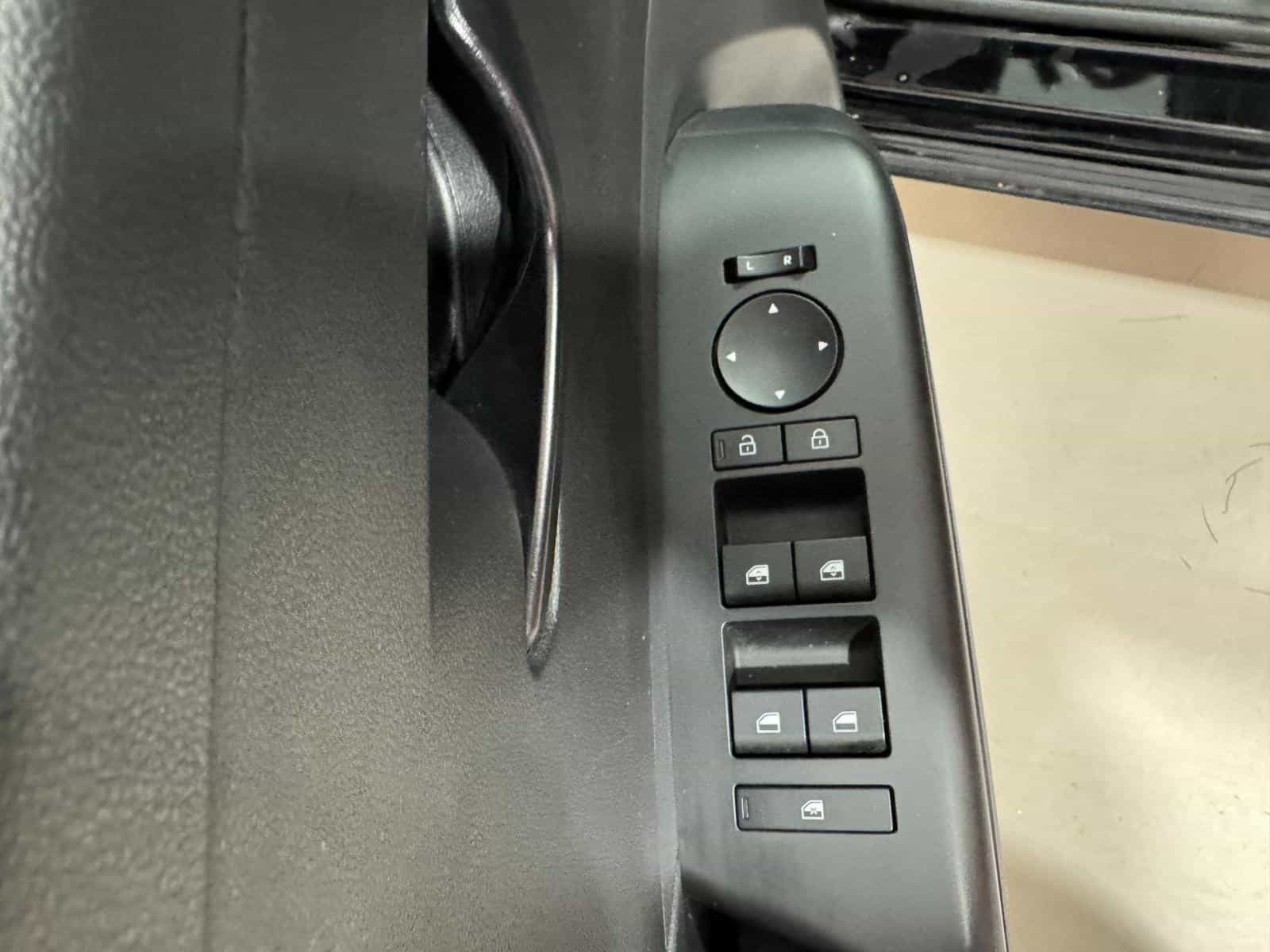 Image 14 Hyundai Kona EV Preferred 2024