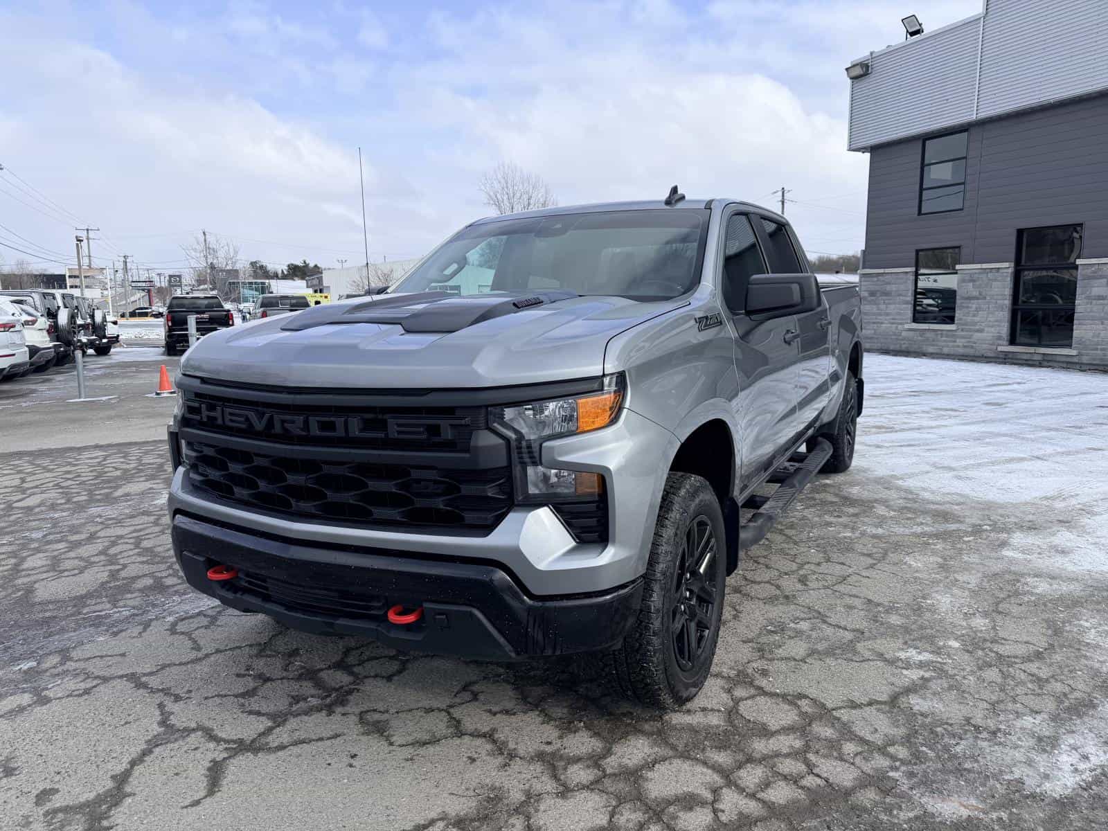 2024 Chevrolet Silverado 1500 Custom Trail Boss - Image 1