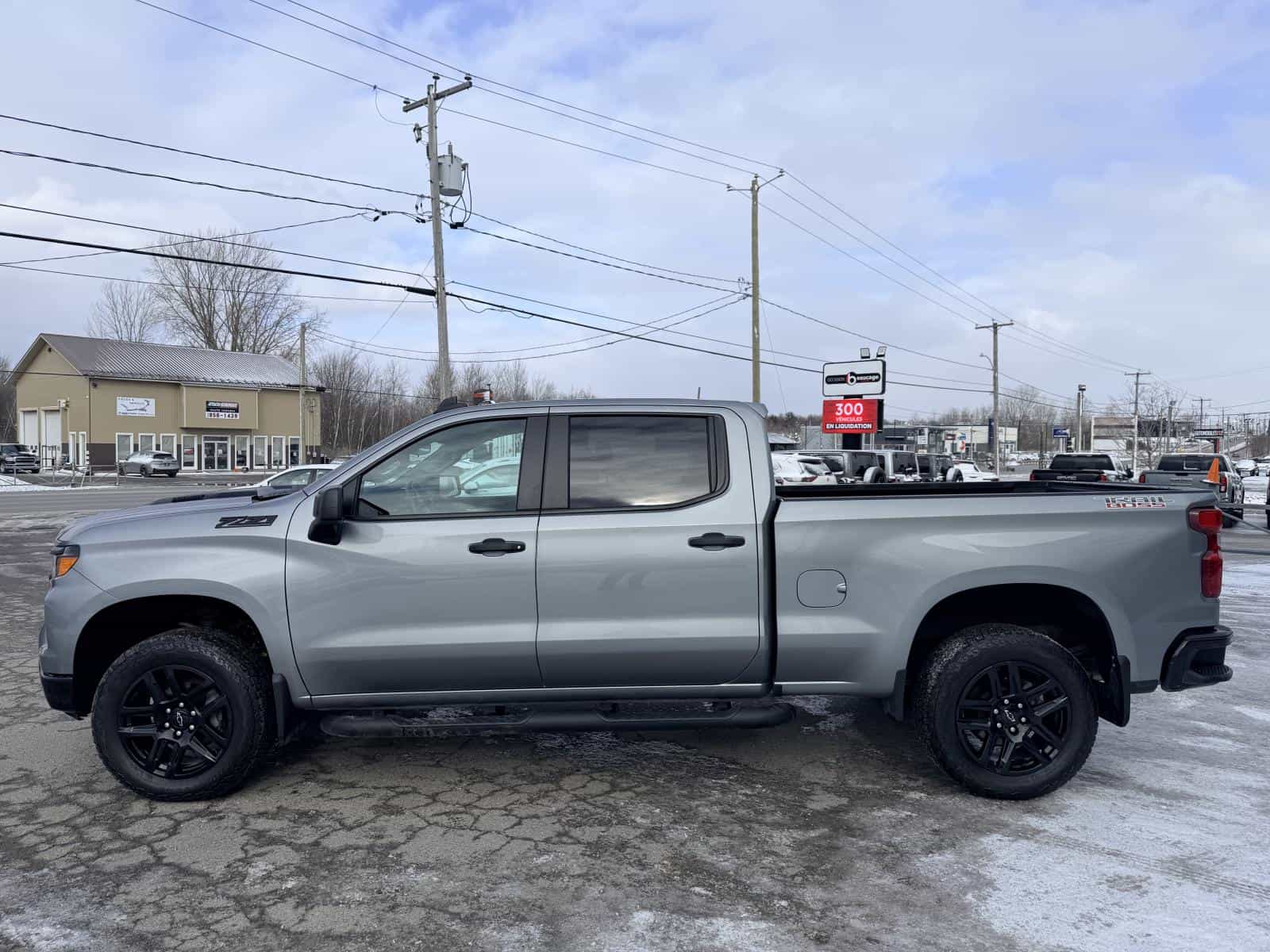 2024 Chevrolet Silverado 1500 Custom Trail Boss - Image 3