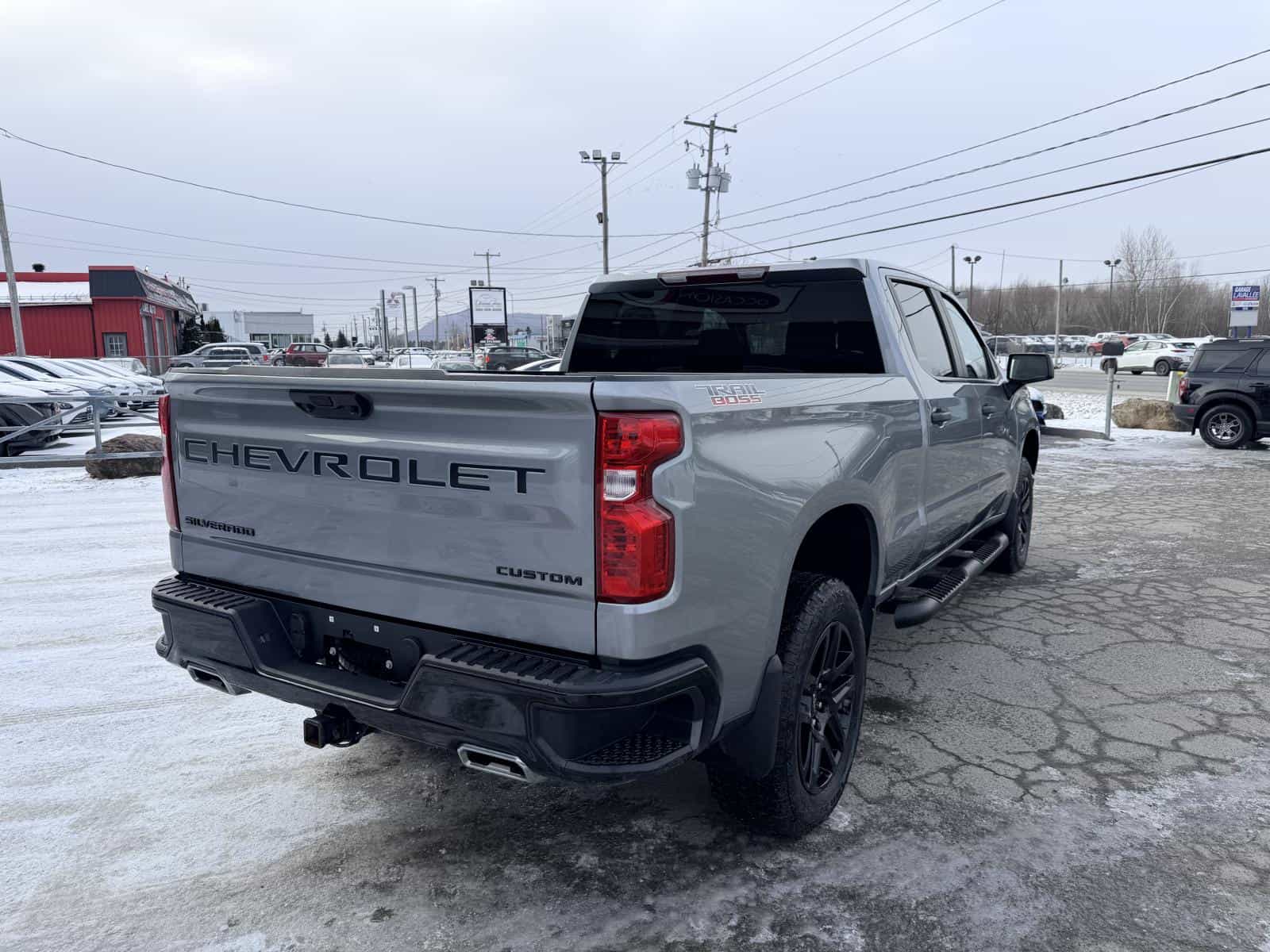 2024 Chevrolet Silverado 1500 Custom Trail Boss - Image 8
