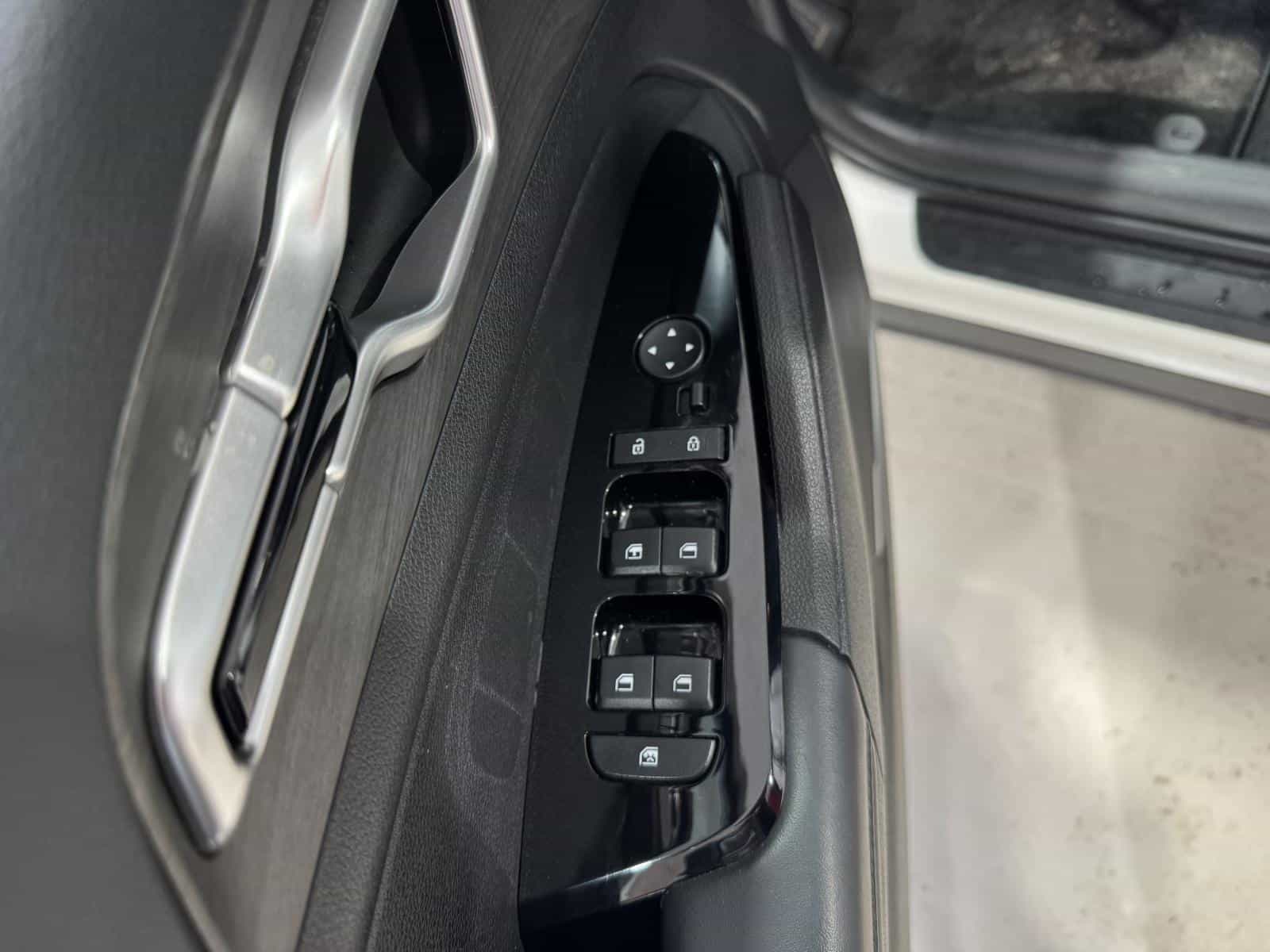 2023 Kia Sportage X-Line - Image 14