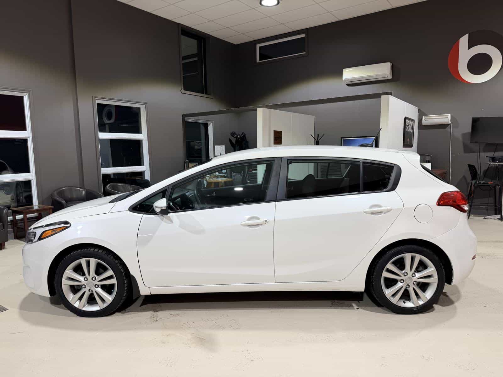 Image 3 Kia Forte LX Plus 2017