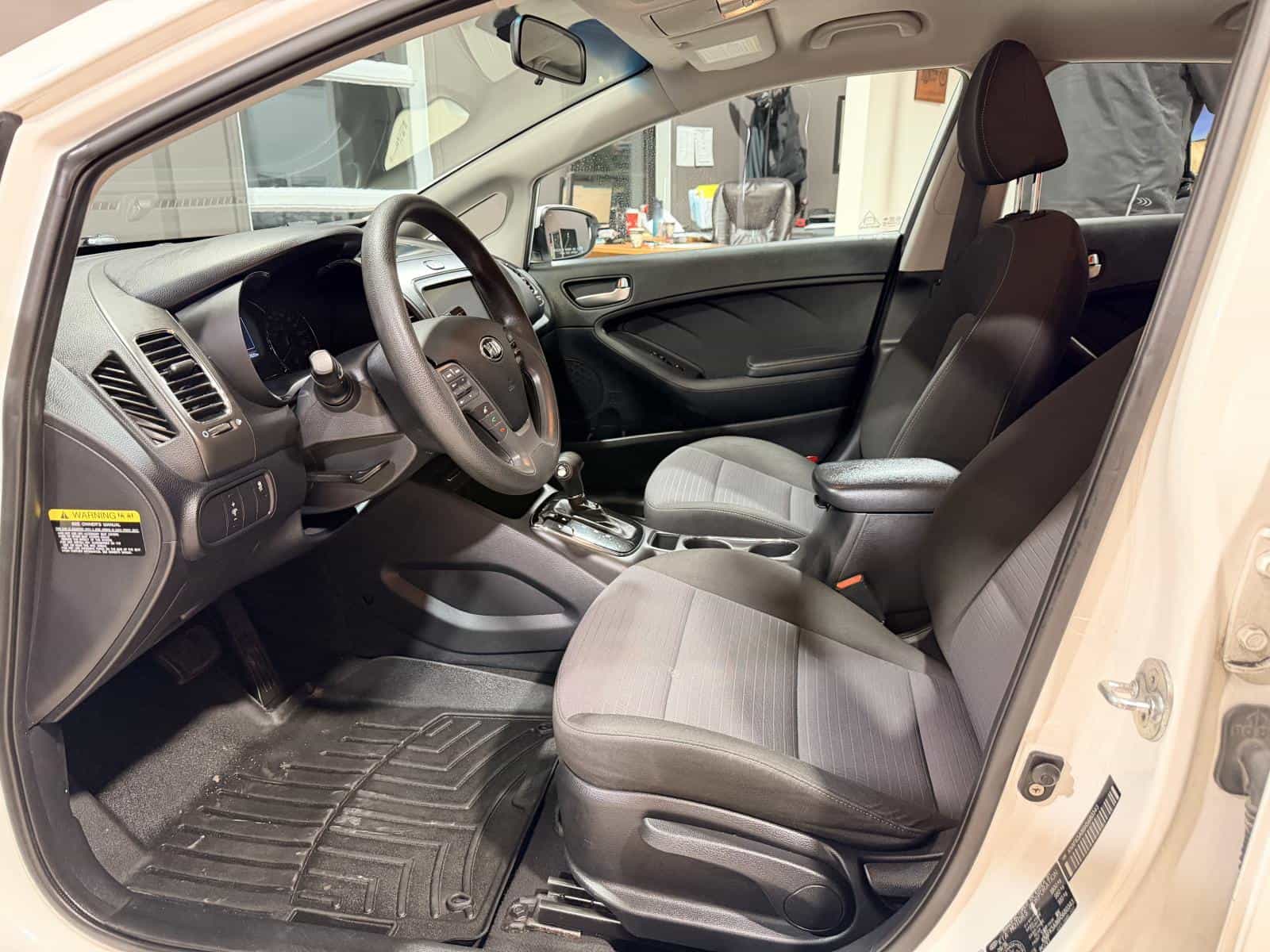 Image 15 Kia Forte LX Plus 2017