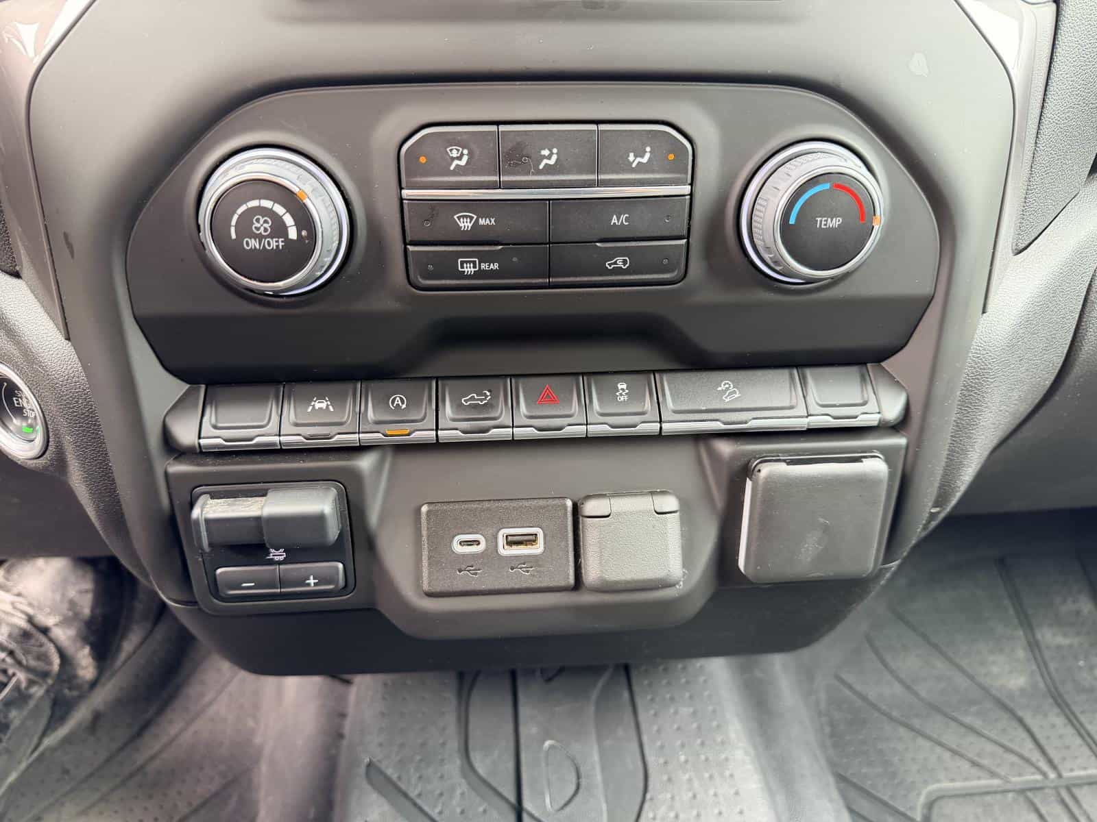 Image 25 Chevrolet Silverado 1500 Custom Trail Boss 2024