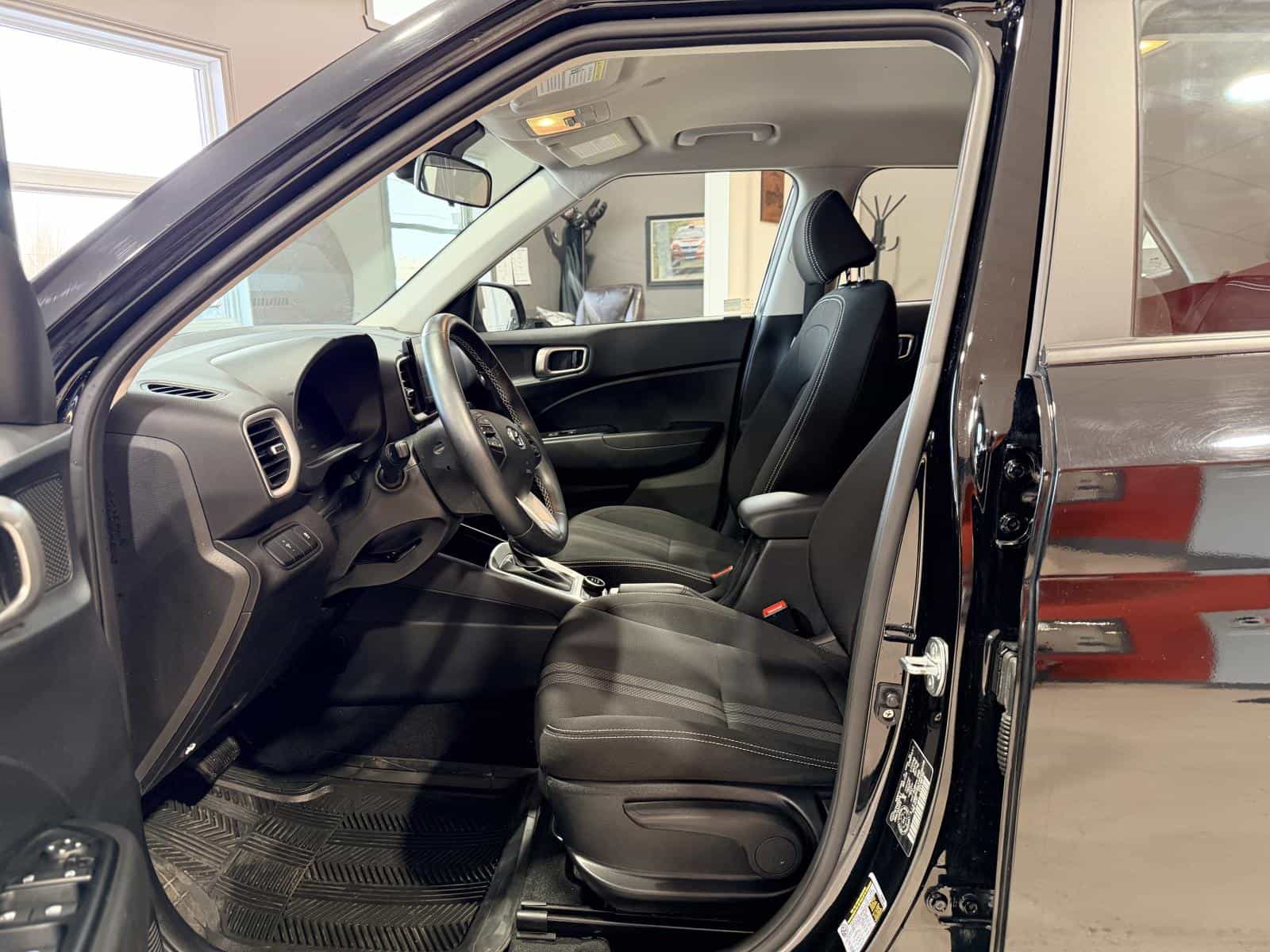 Image 15 Hyundai Venue Preferred 2023