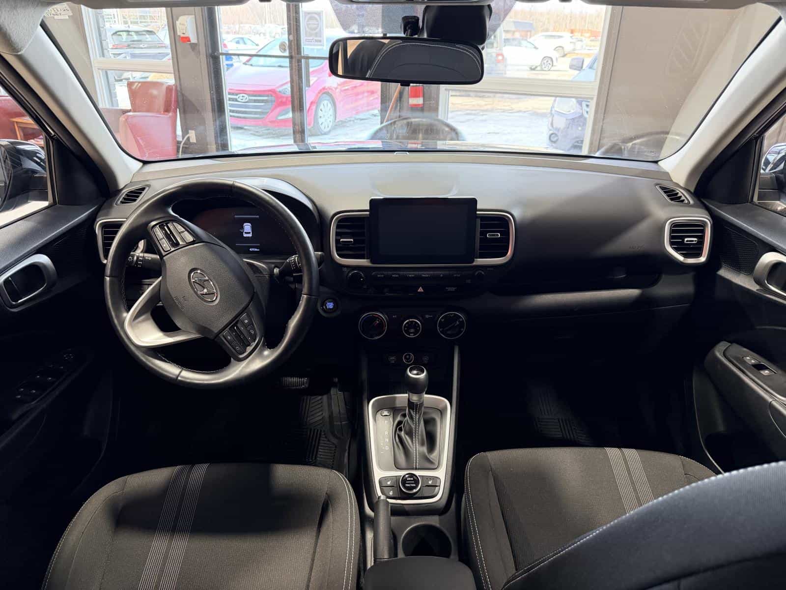 2023 Hyundai Venue Preferred - Image 27