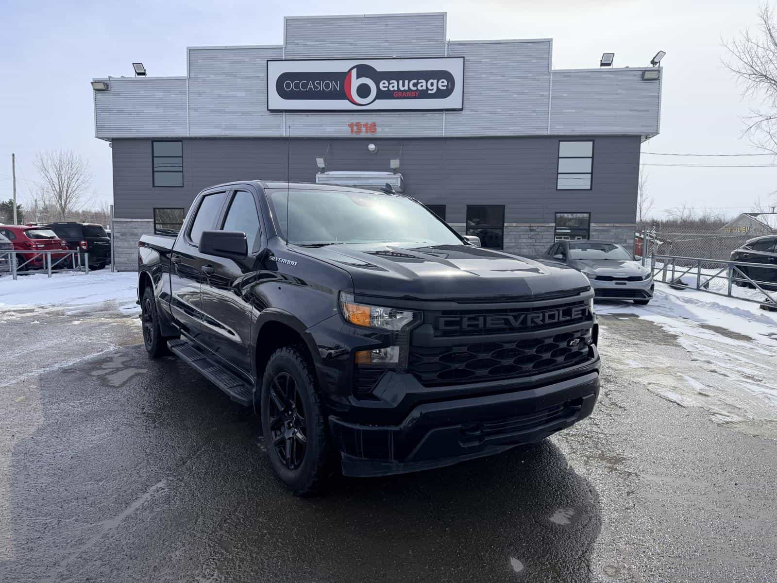 2022 Chevrolet Silverado 1500 Custom - Image 11