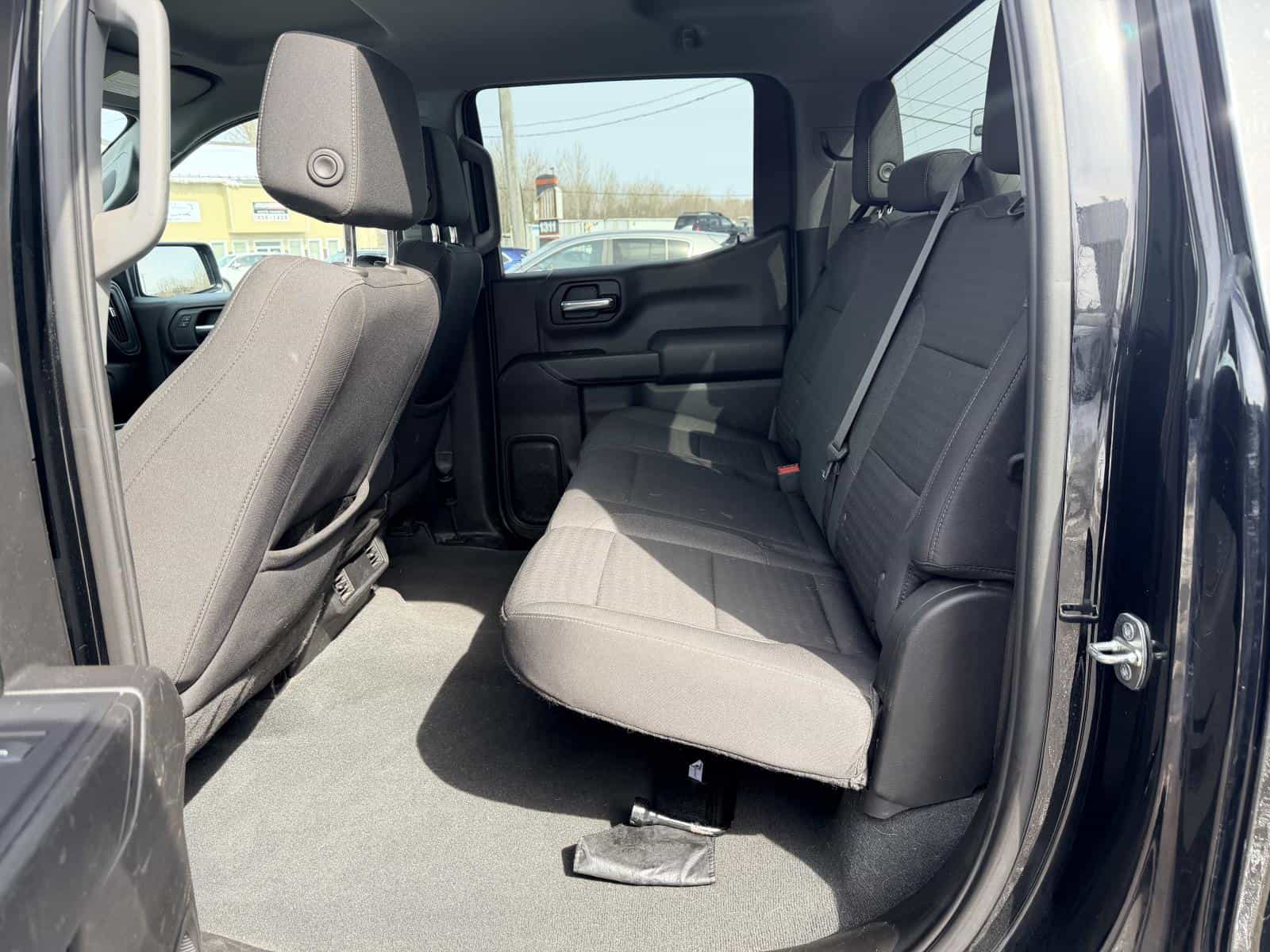 2022 Chevrolet Silverado 1500 Custom - Image 13