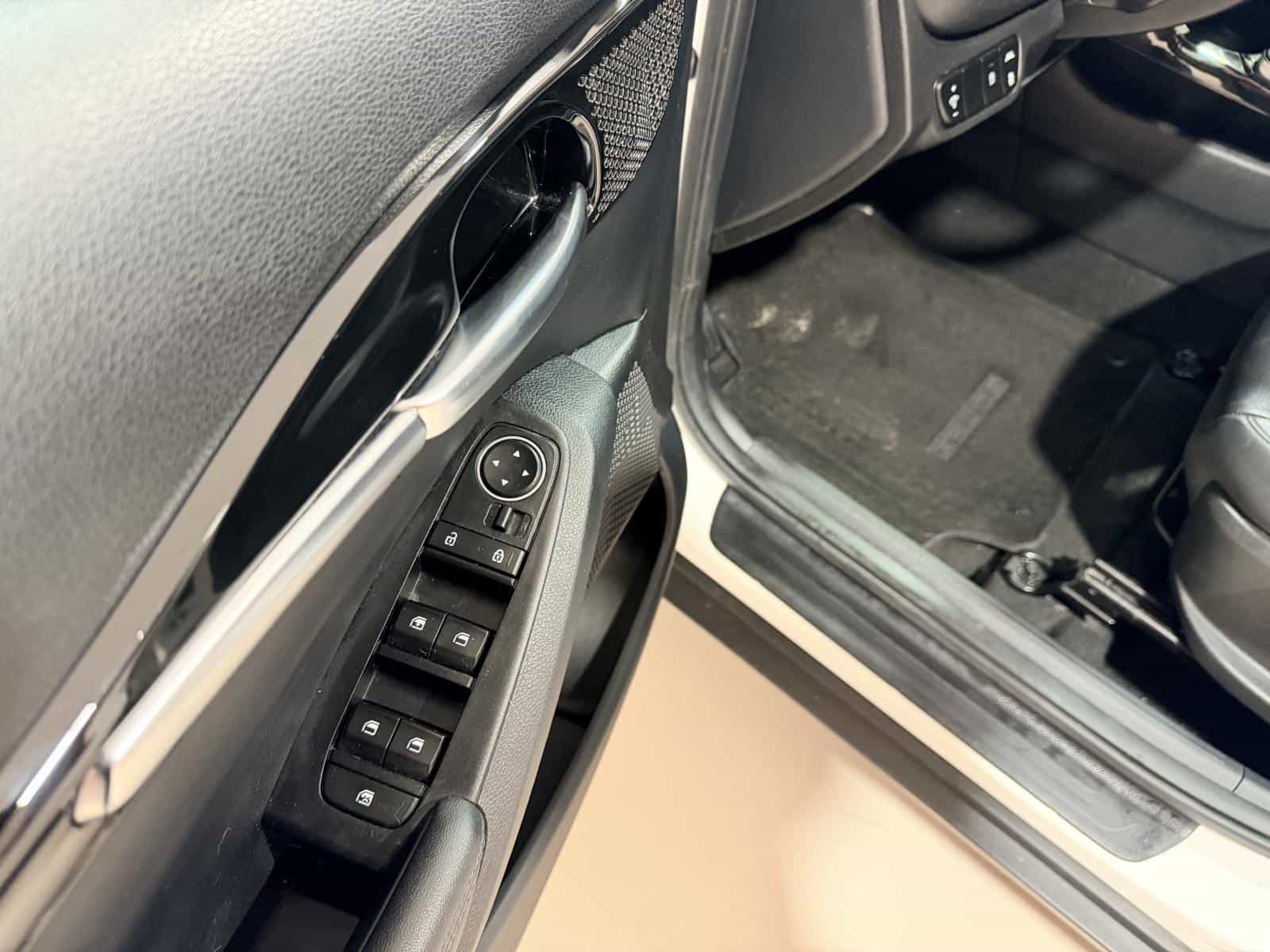 Image 17 Kia Seltos EX 2023