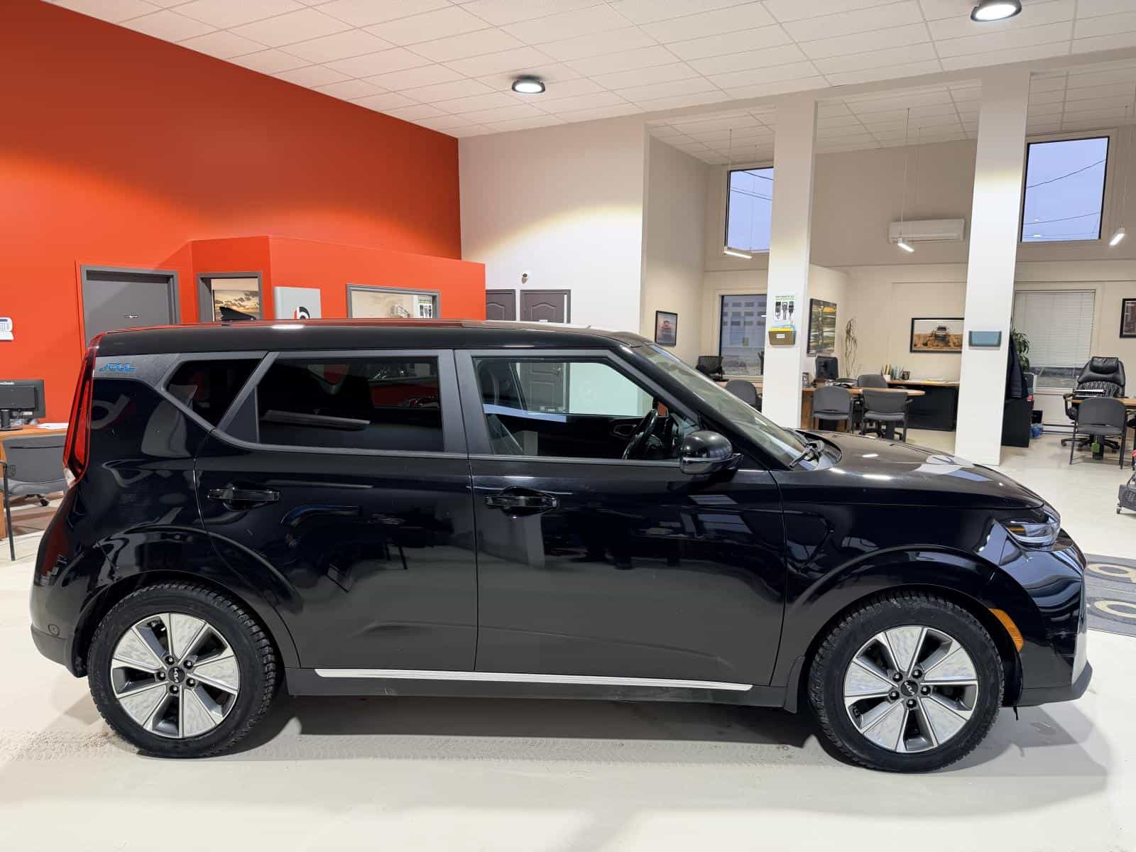 Image 9 Kia Soul EV Limited 2022