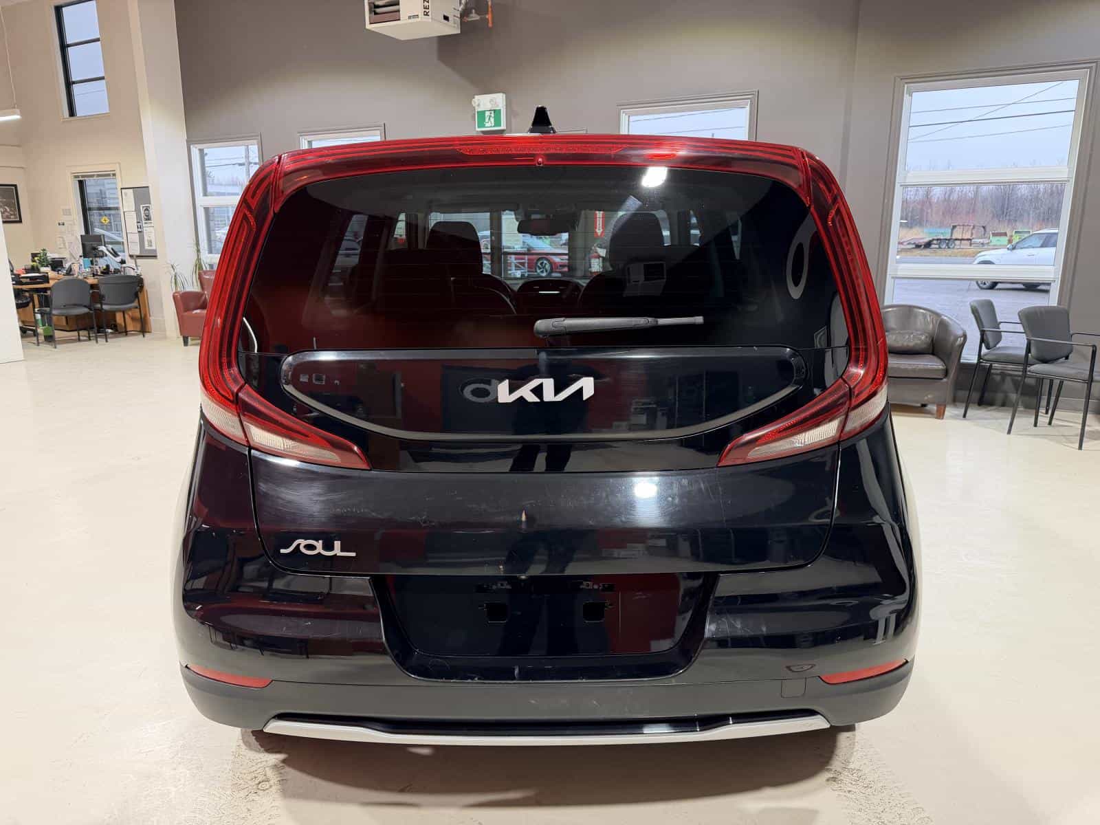 Image 5 Kia Soul EV Limited 2022