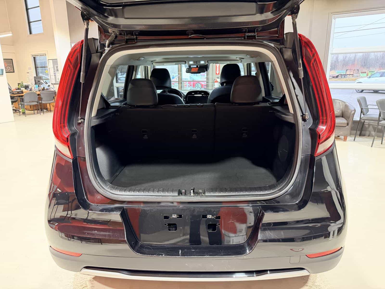 Image 7 Kia Soul EV Limited 2022