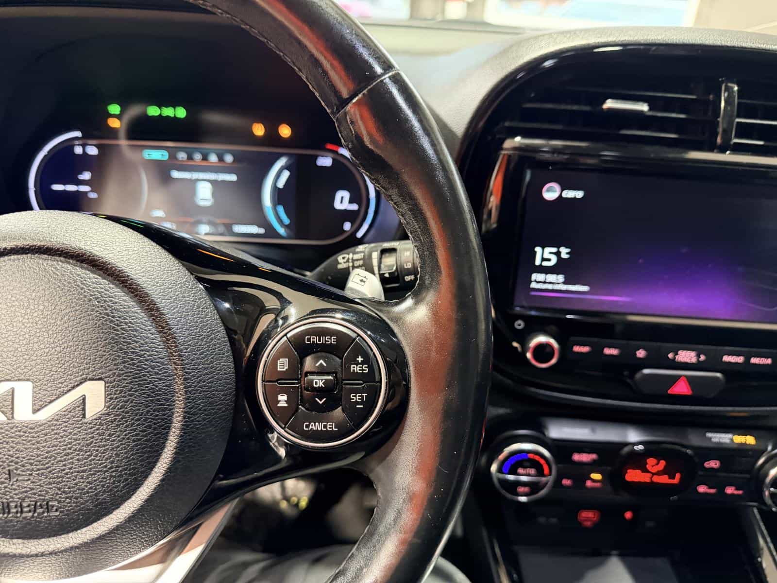 Image 21 Kia Soul EV Limited 2022