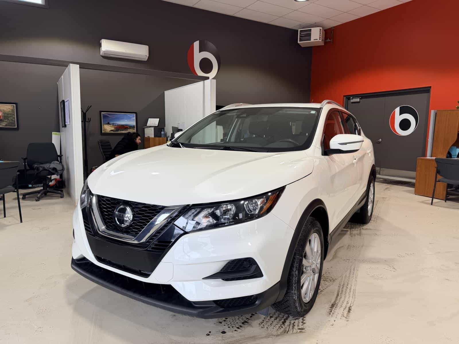 2020 Nissan Qashqai SV - Image 1