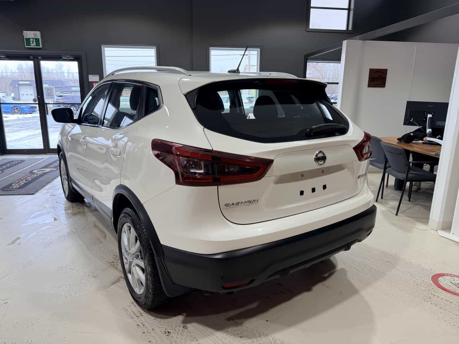 Image 4 Nissan Qashqai SV 2020