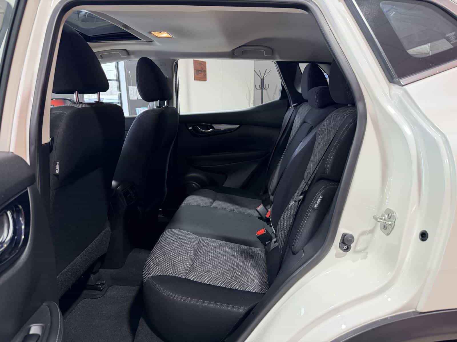 Image 11 Nissan Qashqai SV 2020