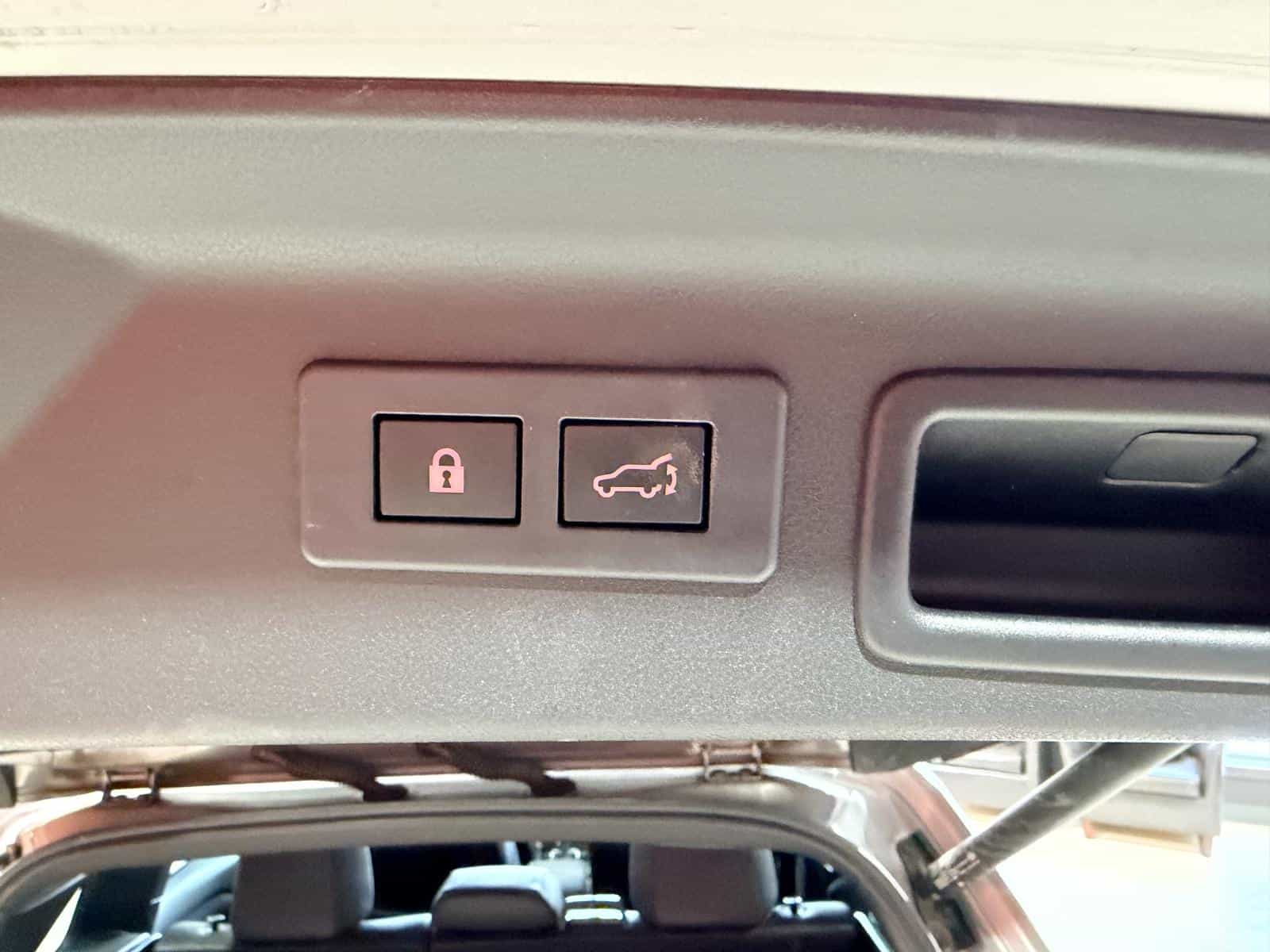 2025 Subaru Forester Limited - Image 8