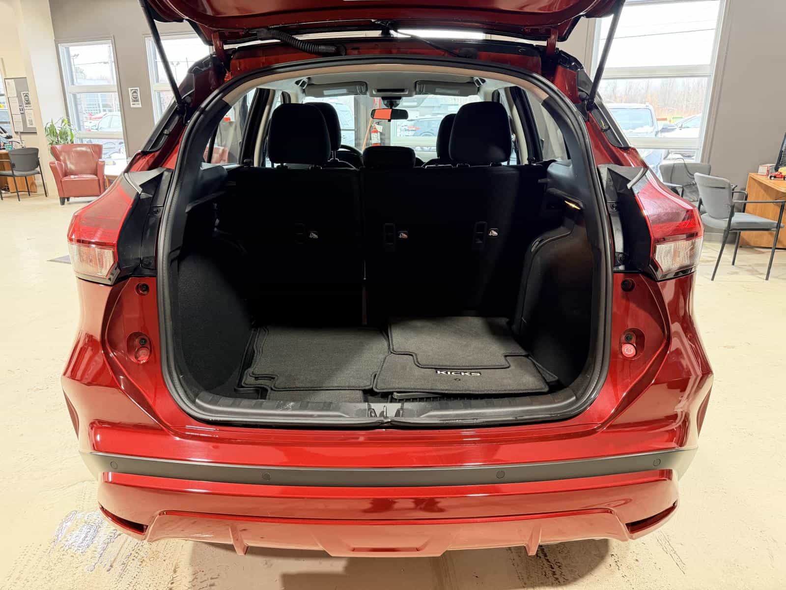 2024 Nissan Kicks SV - Image 7