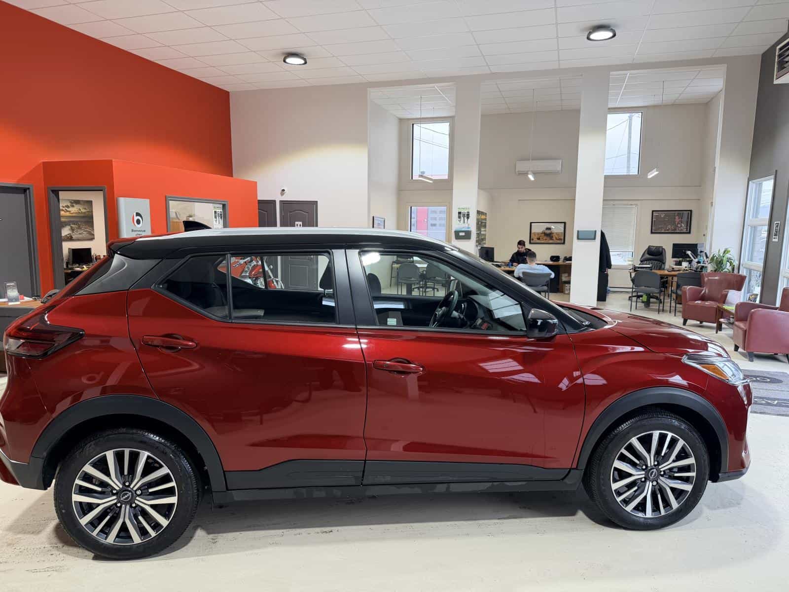 2024 Nissan Kicks SV - Image 9