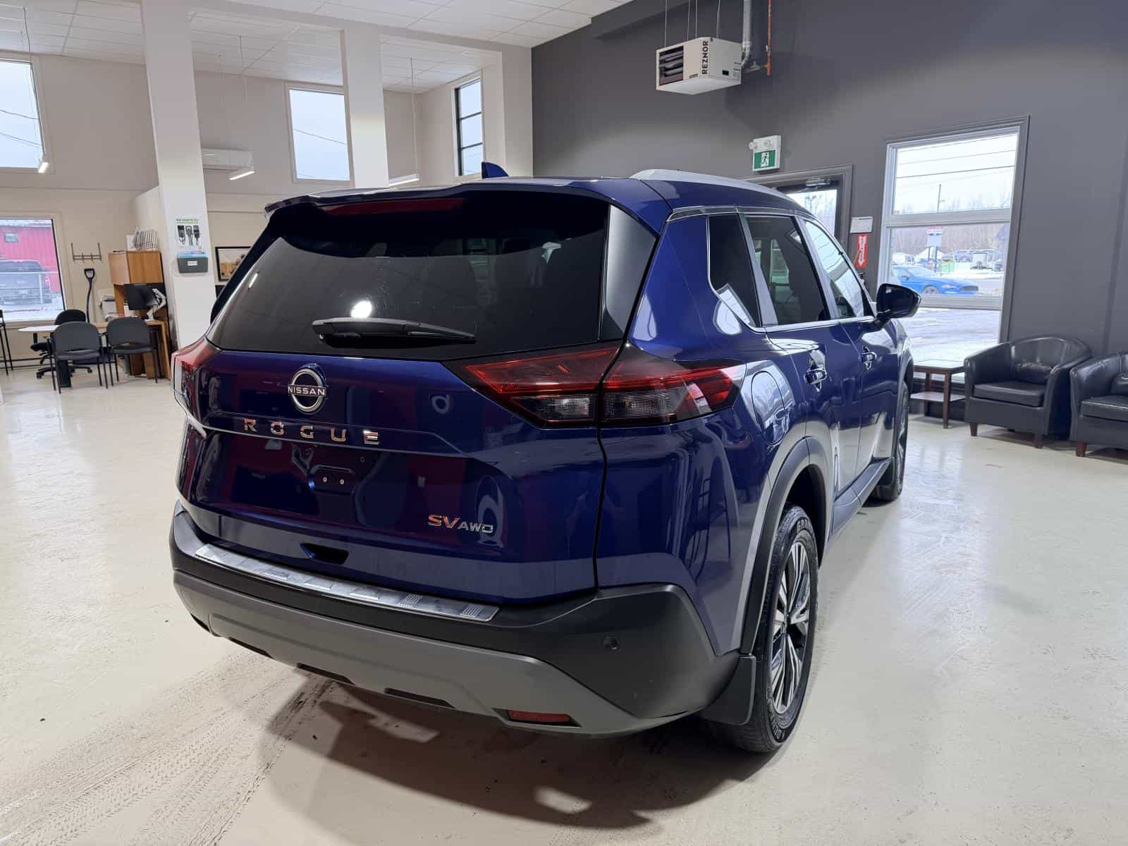 Image 8 Nissan Rogue SV Moonroof 2023