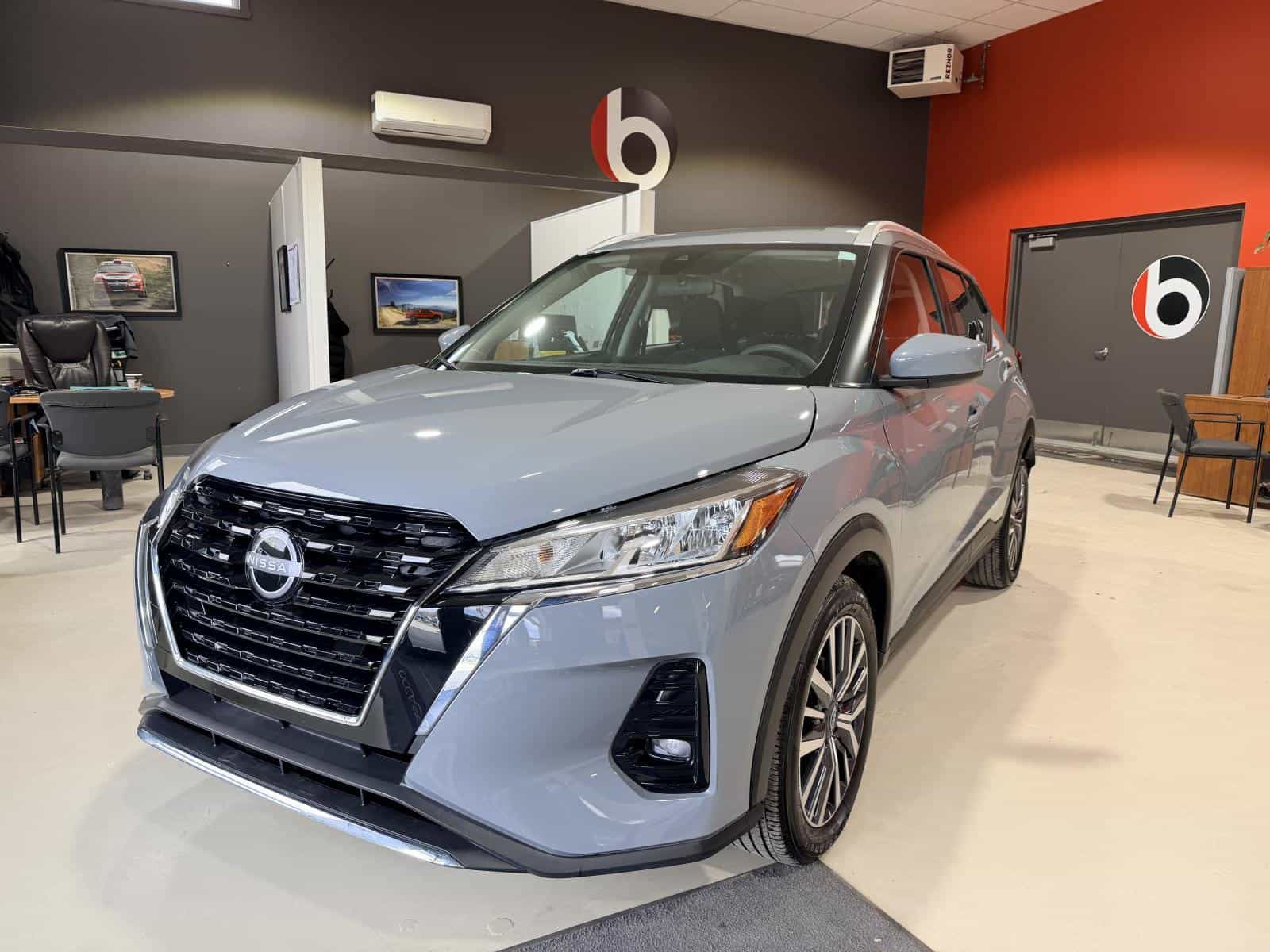 Image 1 Nissan Kicks SV 2024