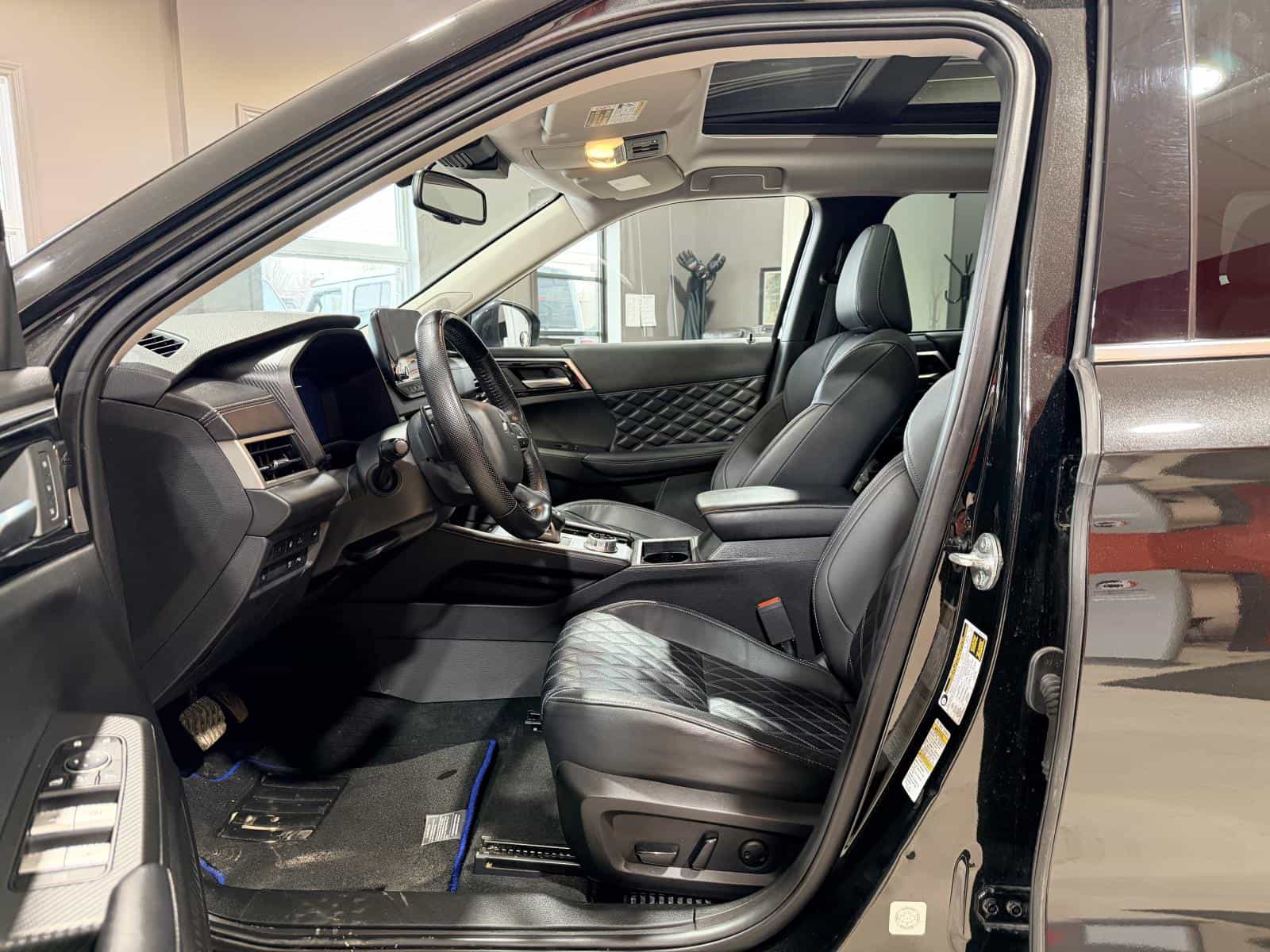 Image 17 Mitsubishi Outlander GT 2023